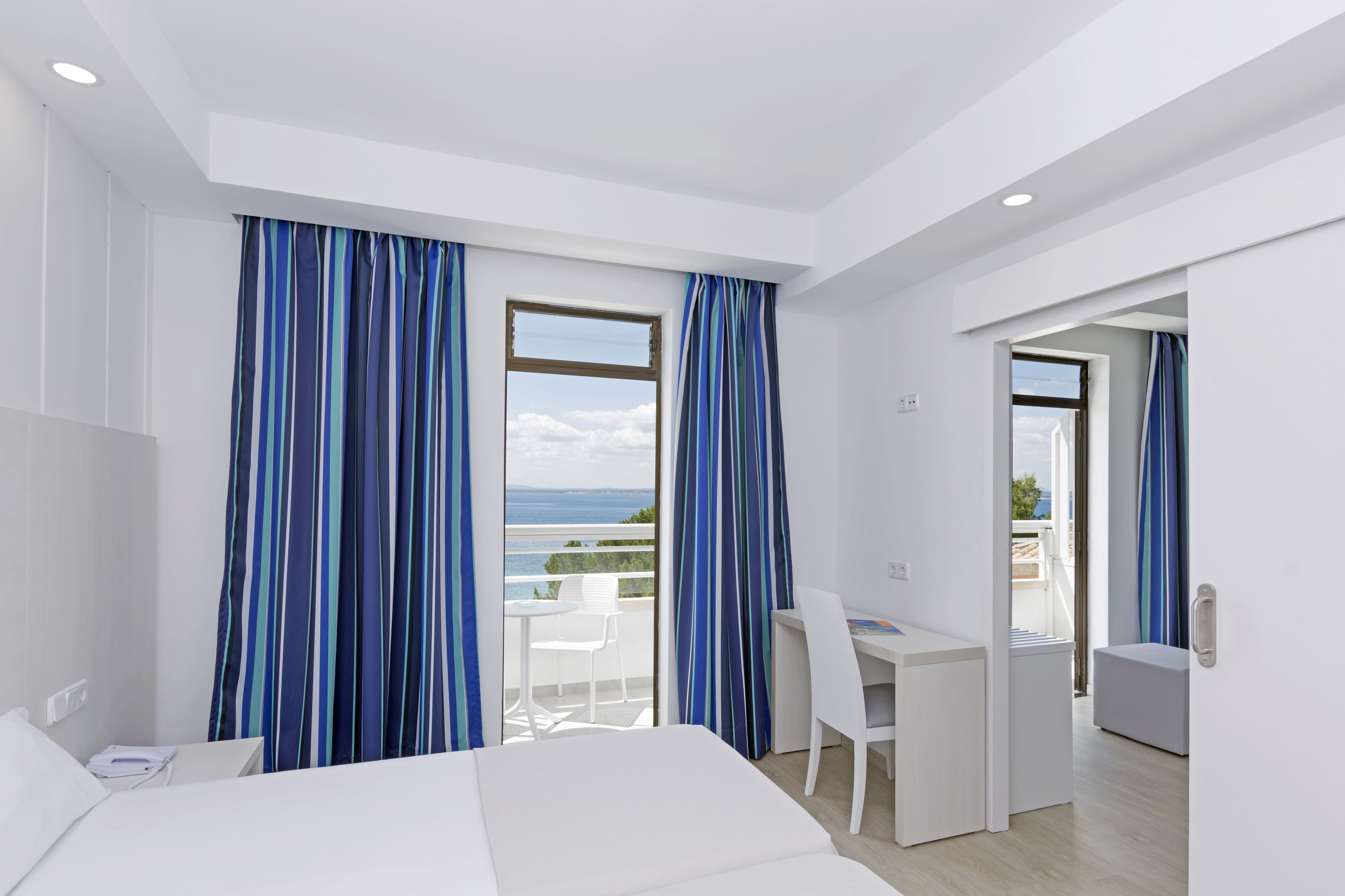 JUNIOR SUITE SEA VIEW
