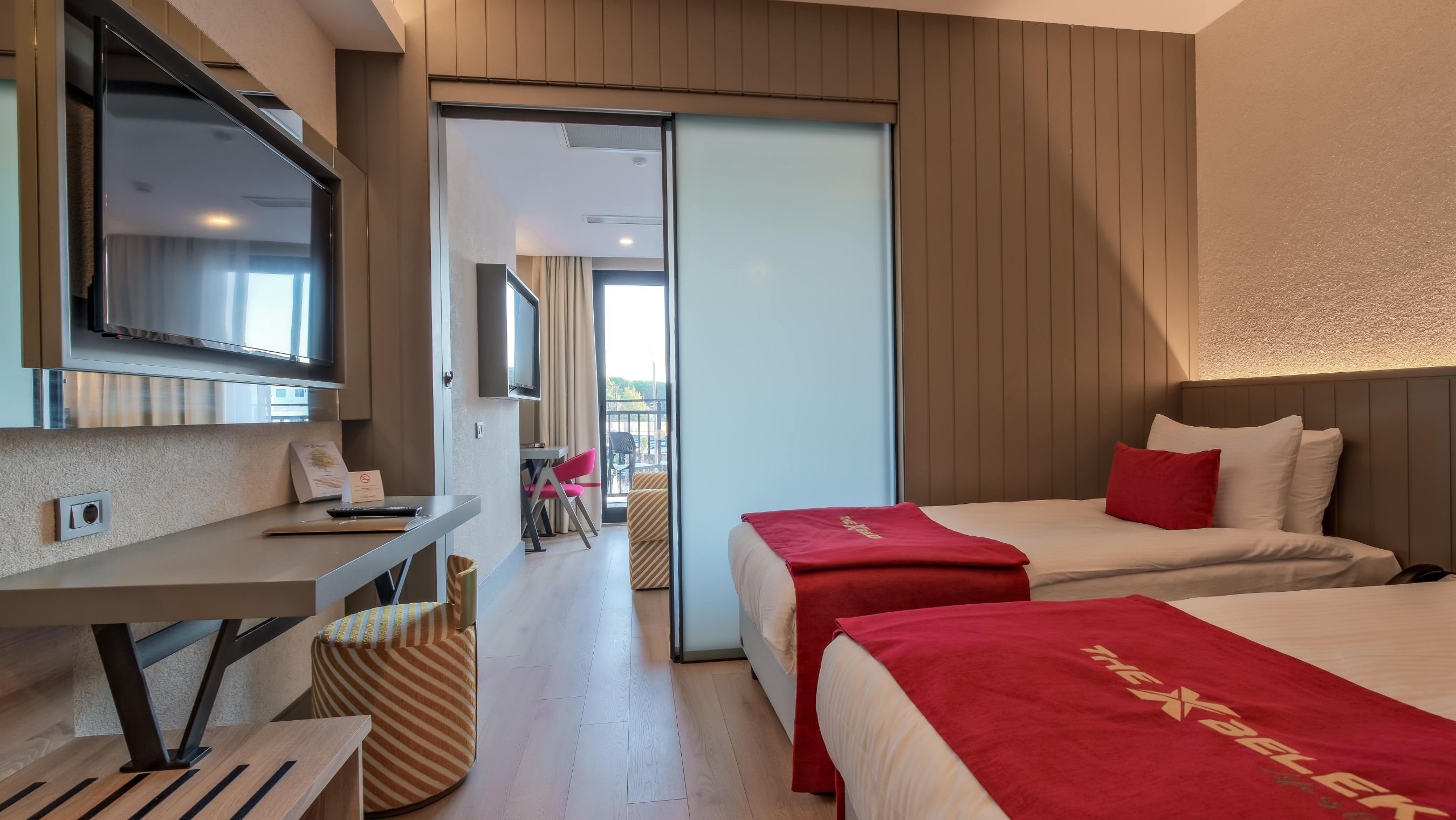 Adult Room For Friends