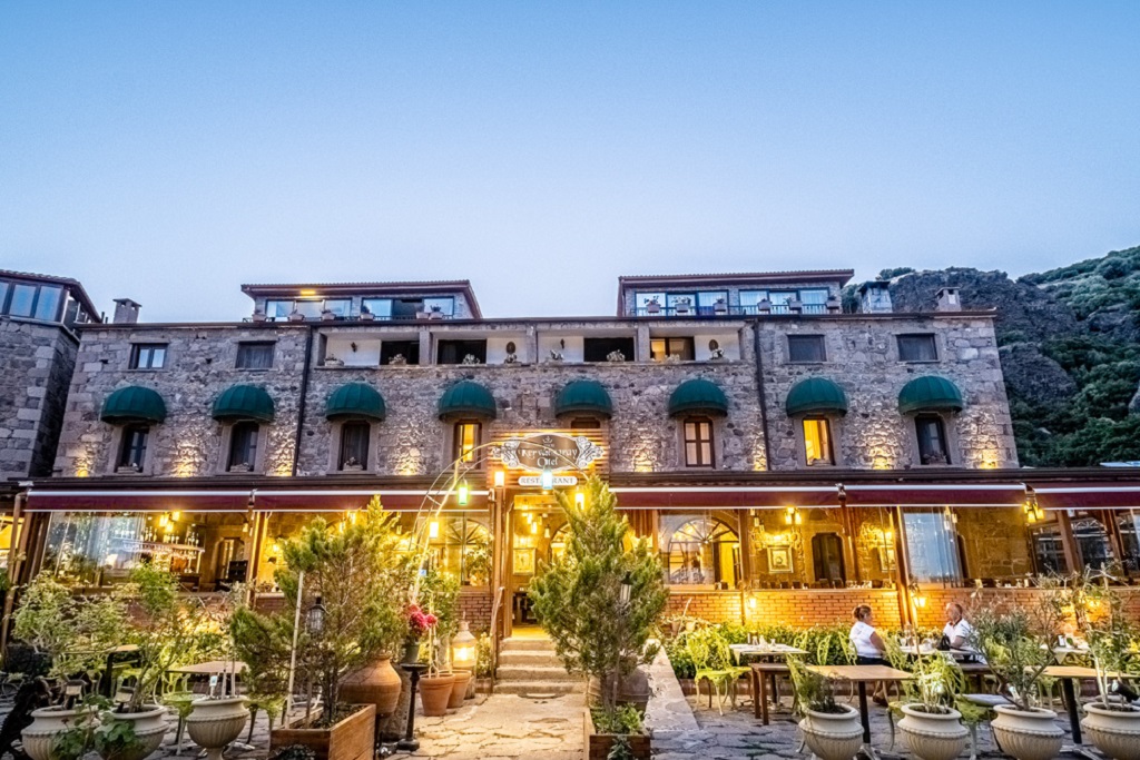 ANA RESTORAN
