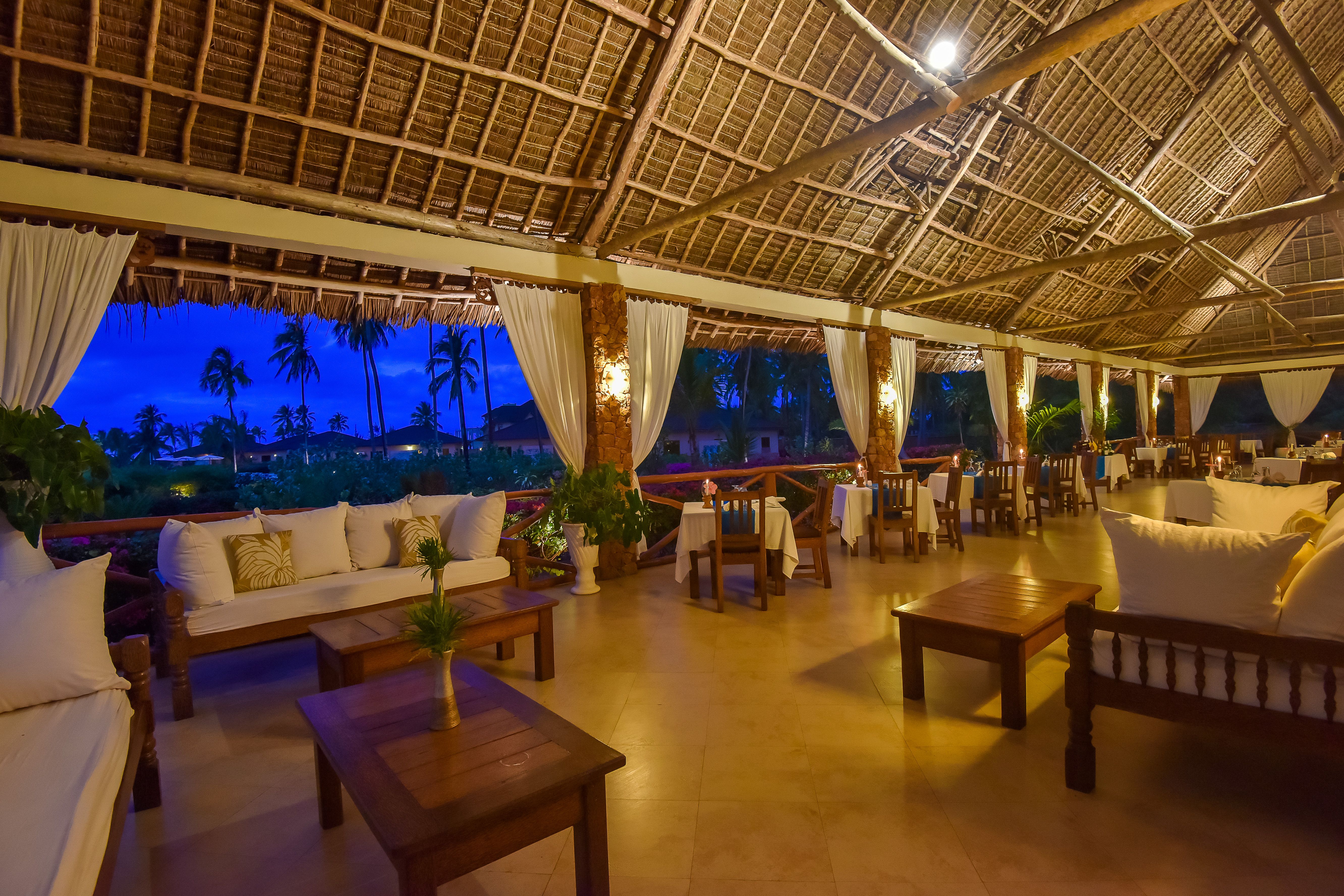 MAIN RESTAURANT