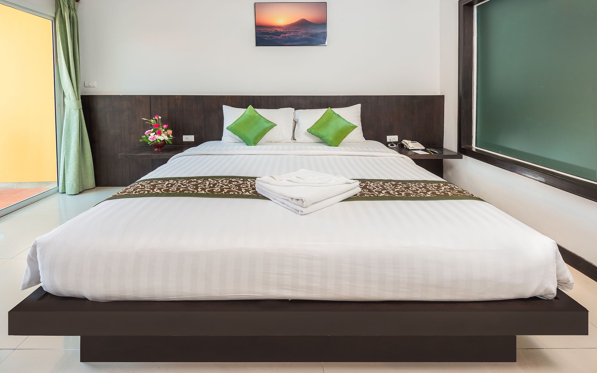 SUPERIOR ROOM 