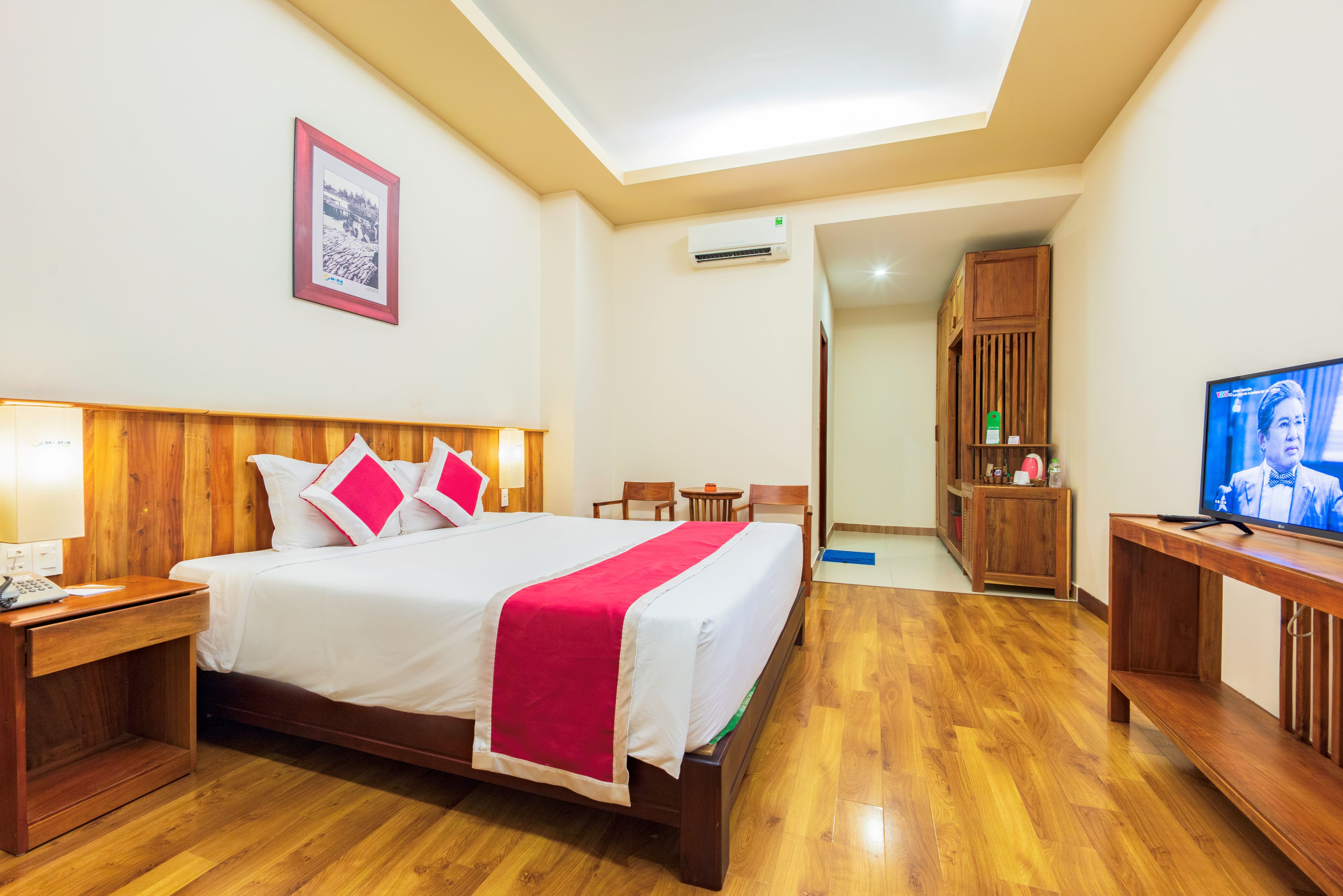  ROOM DELUXE WITH BALCONY GARDENVIEW