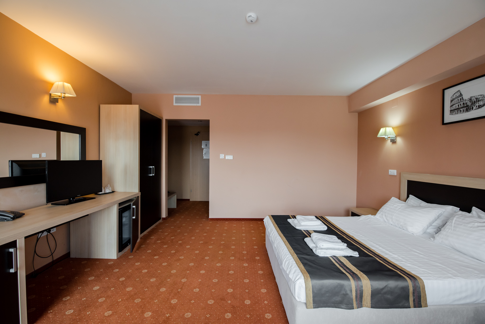 Business King Room with Balcony
