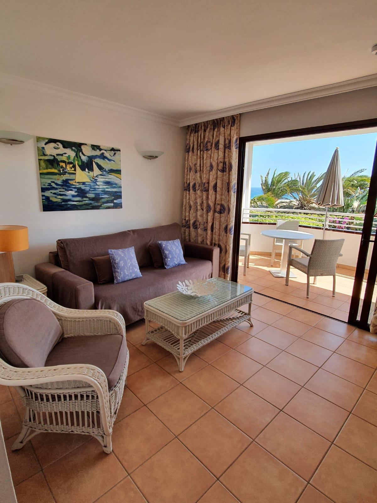 1 BEDROOM APARTMENT 1ST FLOOR WITH BALCONY