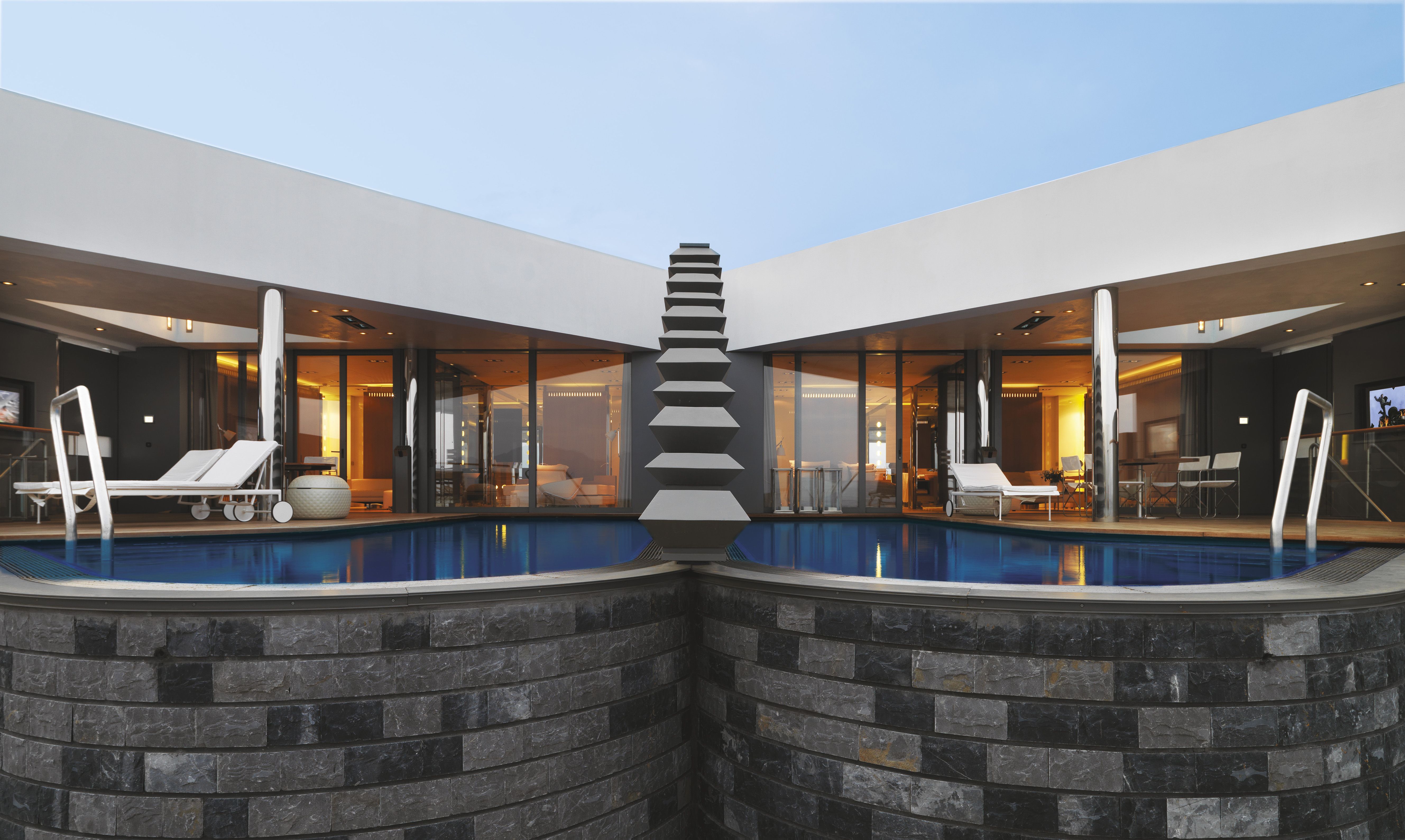 YACHTING VILLA WITH PRIVATE  HEATED* POOL