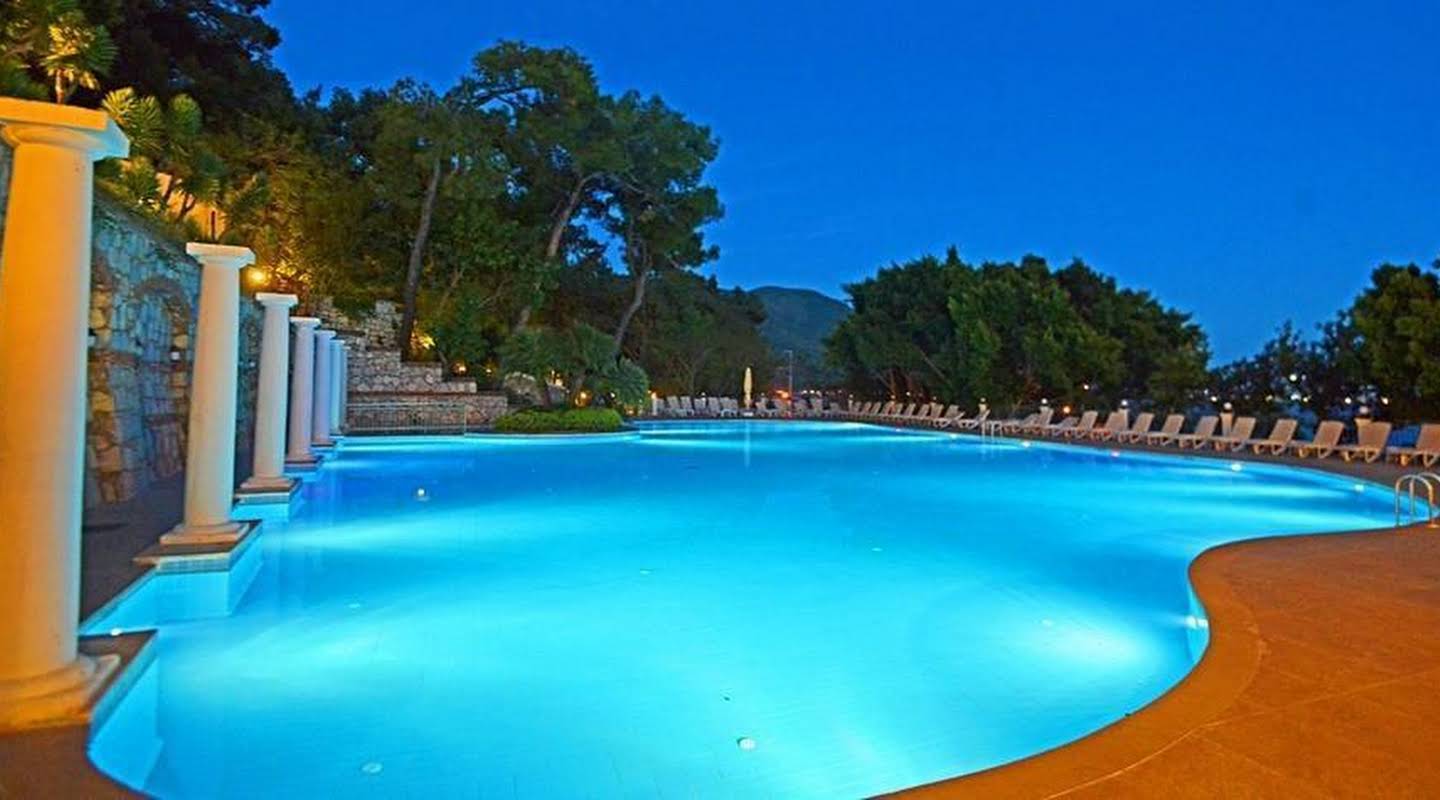 Piscina deschisă