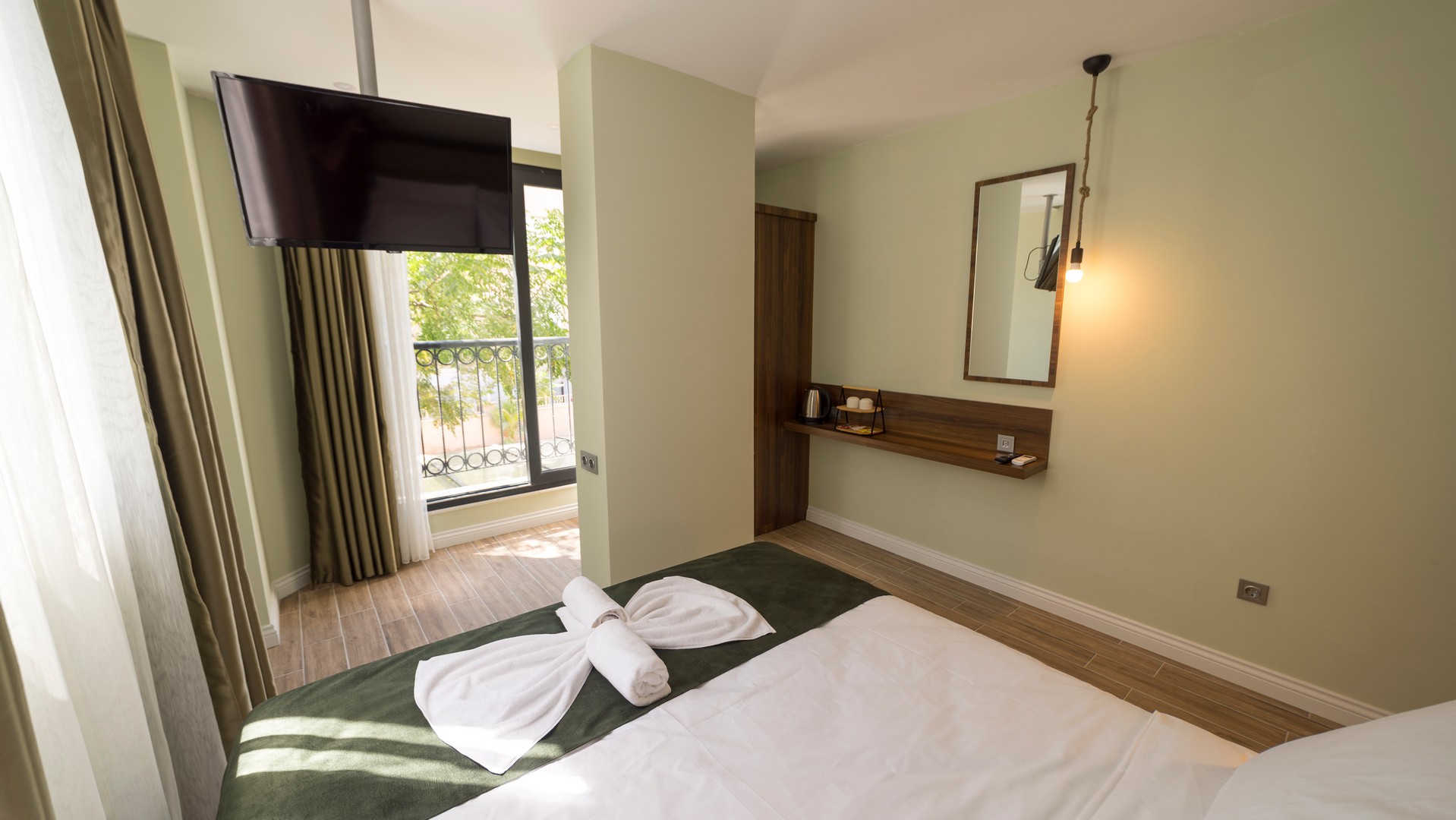 SUPERIOR GARDEN VIEW ROOM