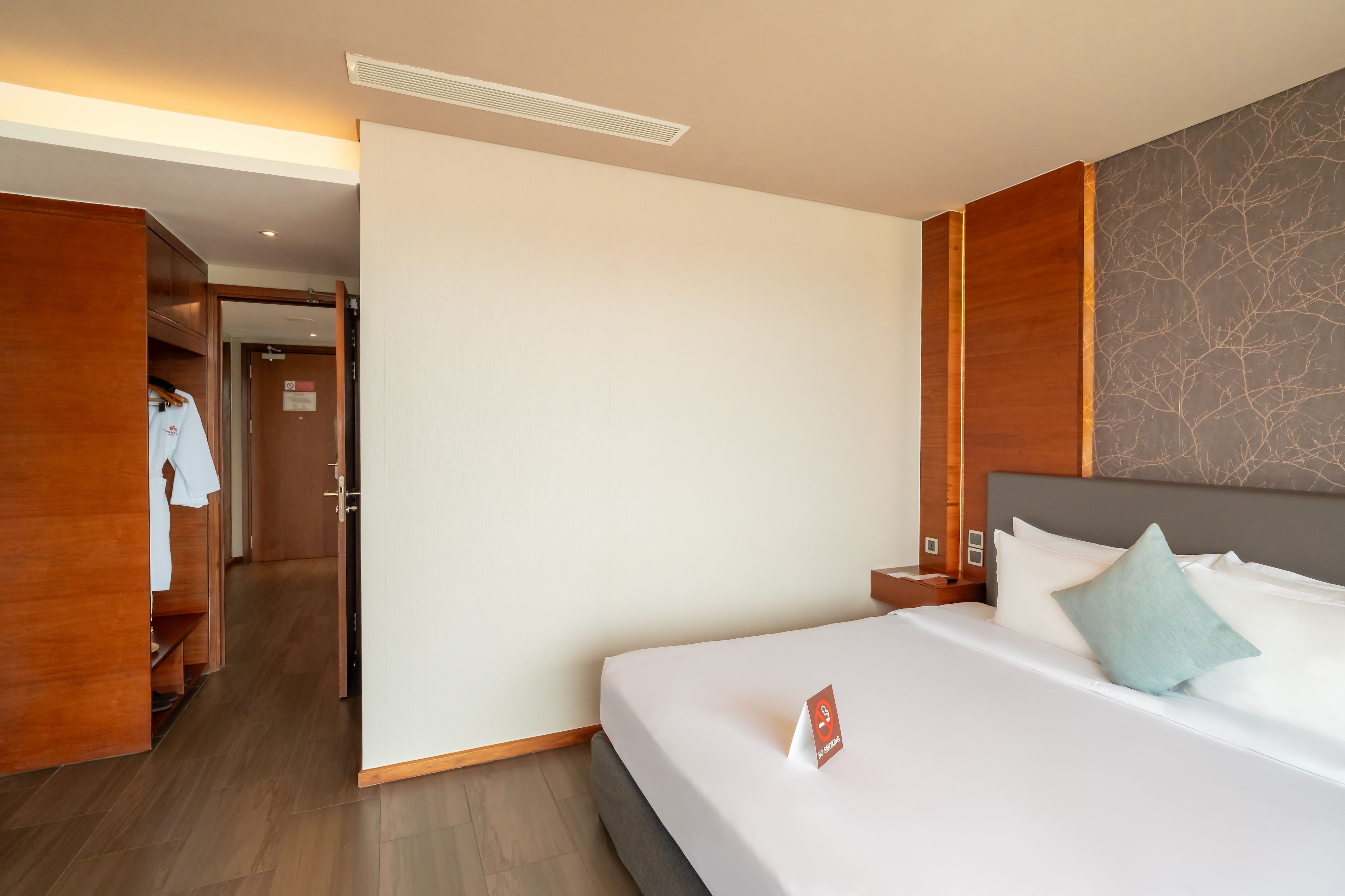 SUITE 2 BEDROOMS (WITH SPA FOR 4 PAX ONLY) 