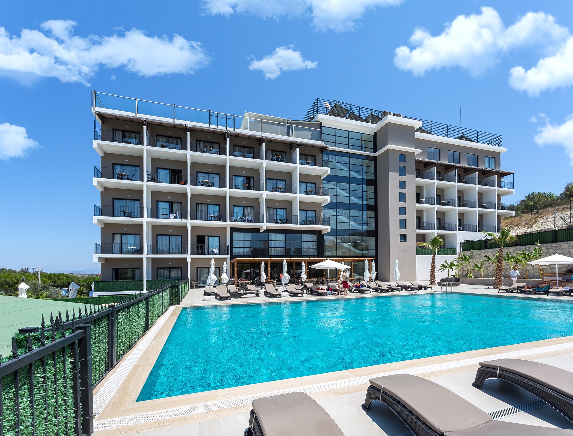 Piscina deschisă