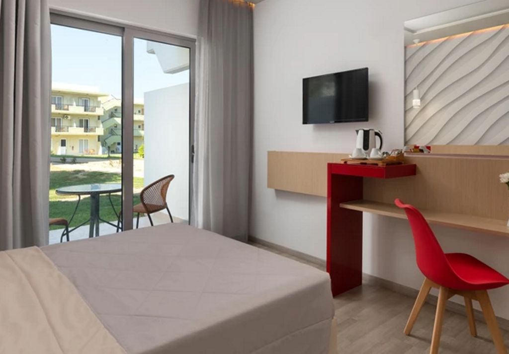 Room Superior MainBuilding GardenView Balcony or Terrace 