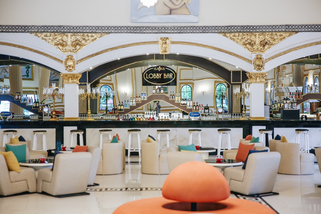 NERO LOBBY BAR