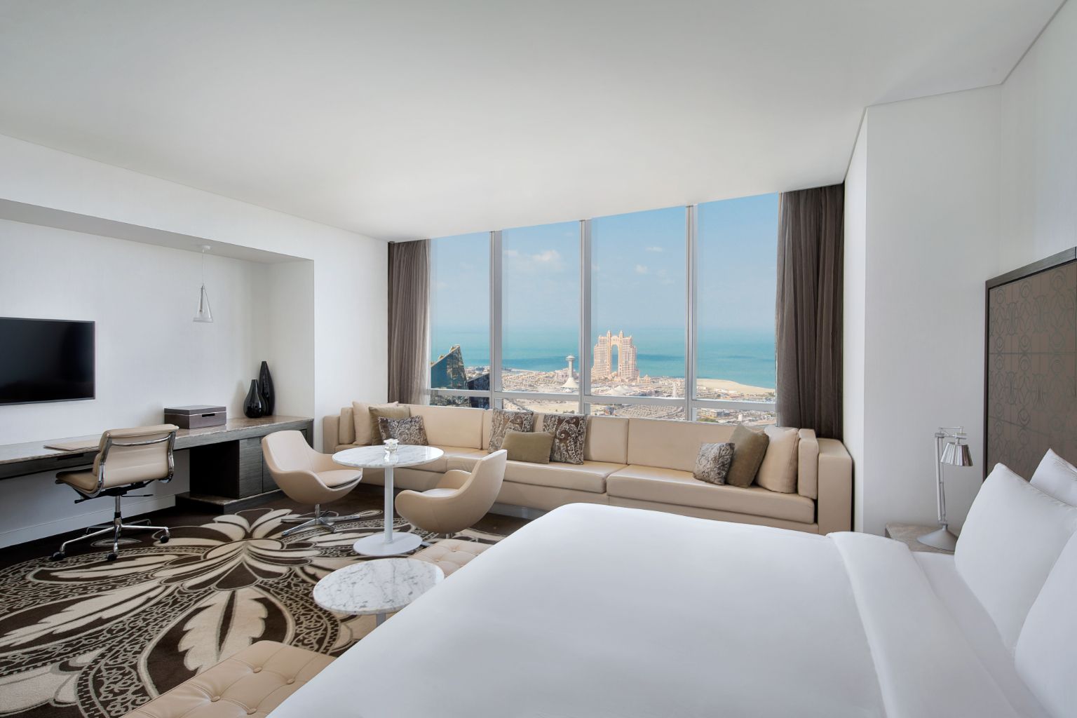 JUNIOR SUITE  – LEVEL 45
