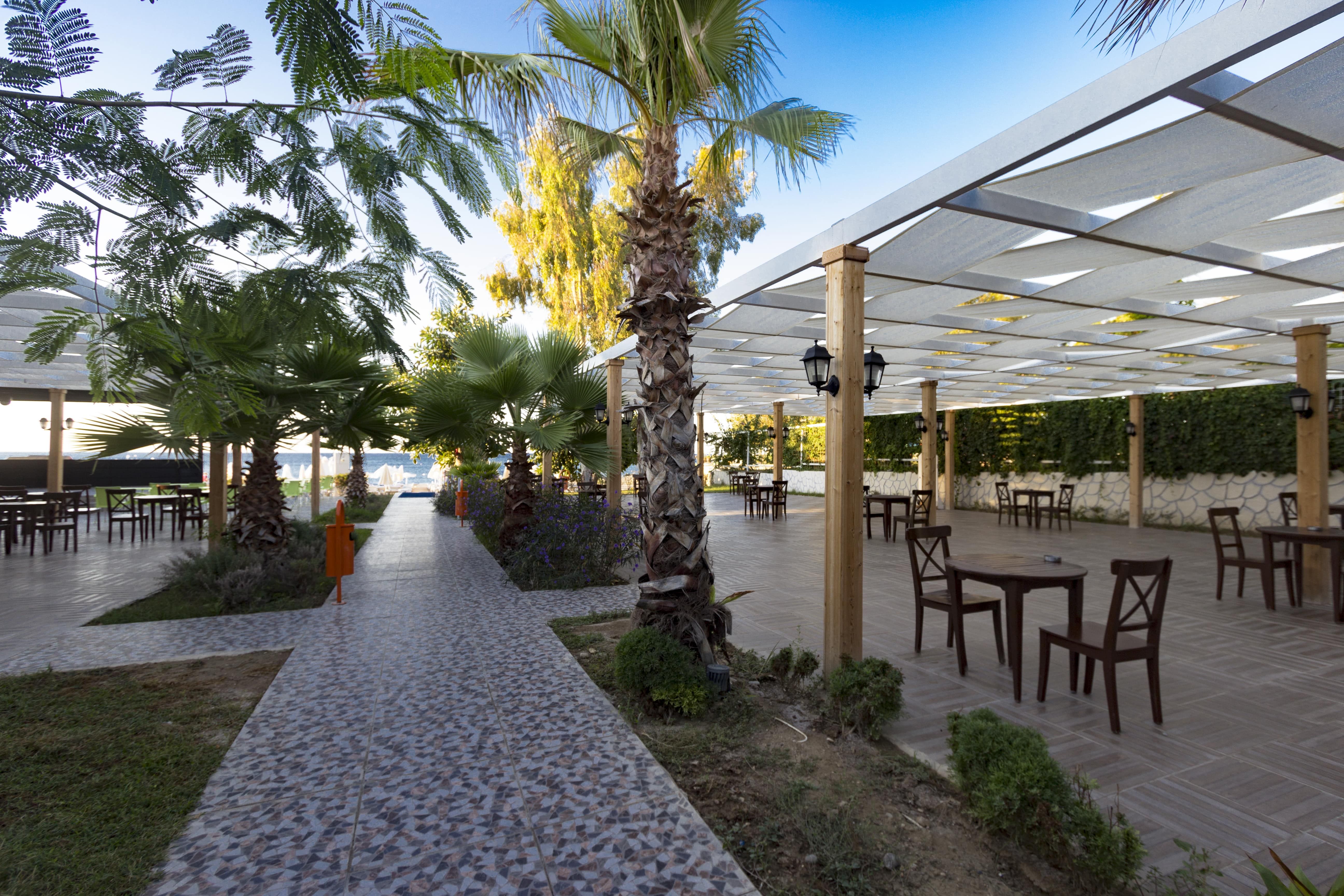 pool bar