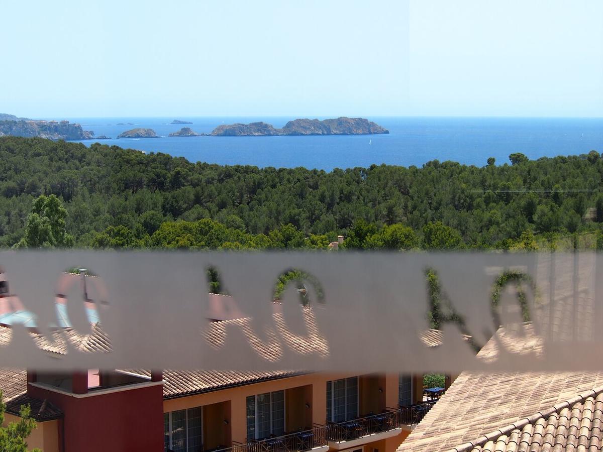 DOUBLE SEA VIEW BALCONY OR TERRACE