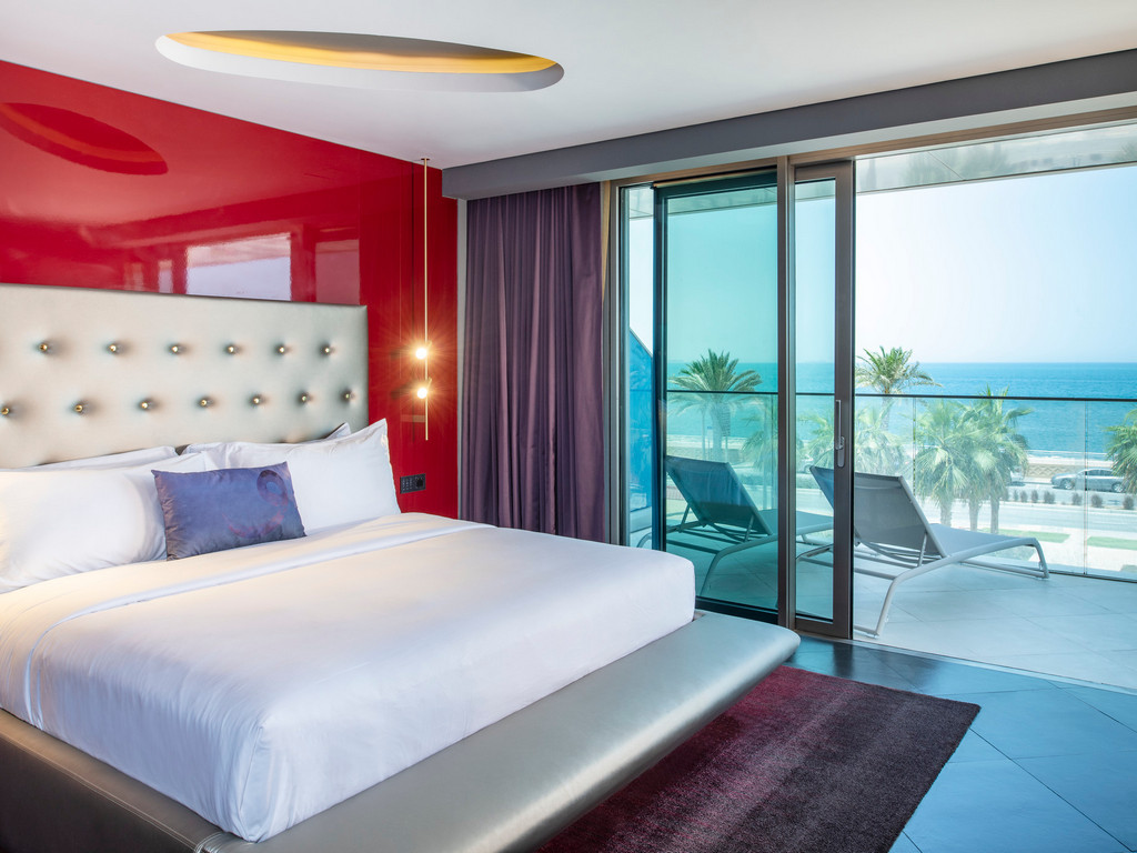 Cool Corner Suite