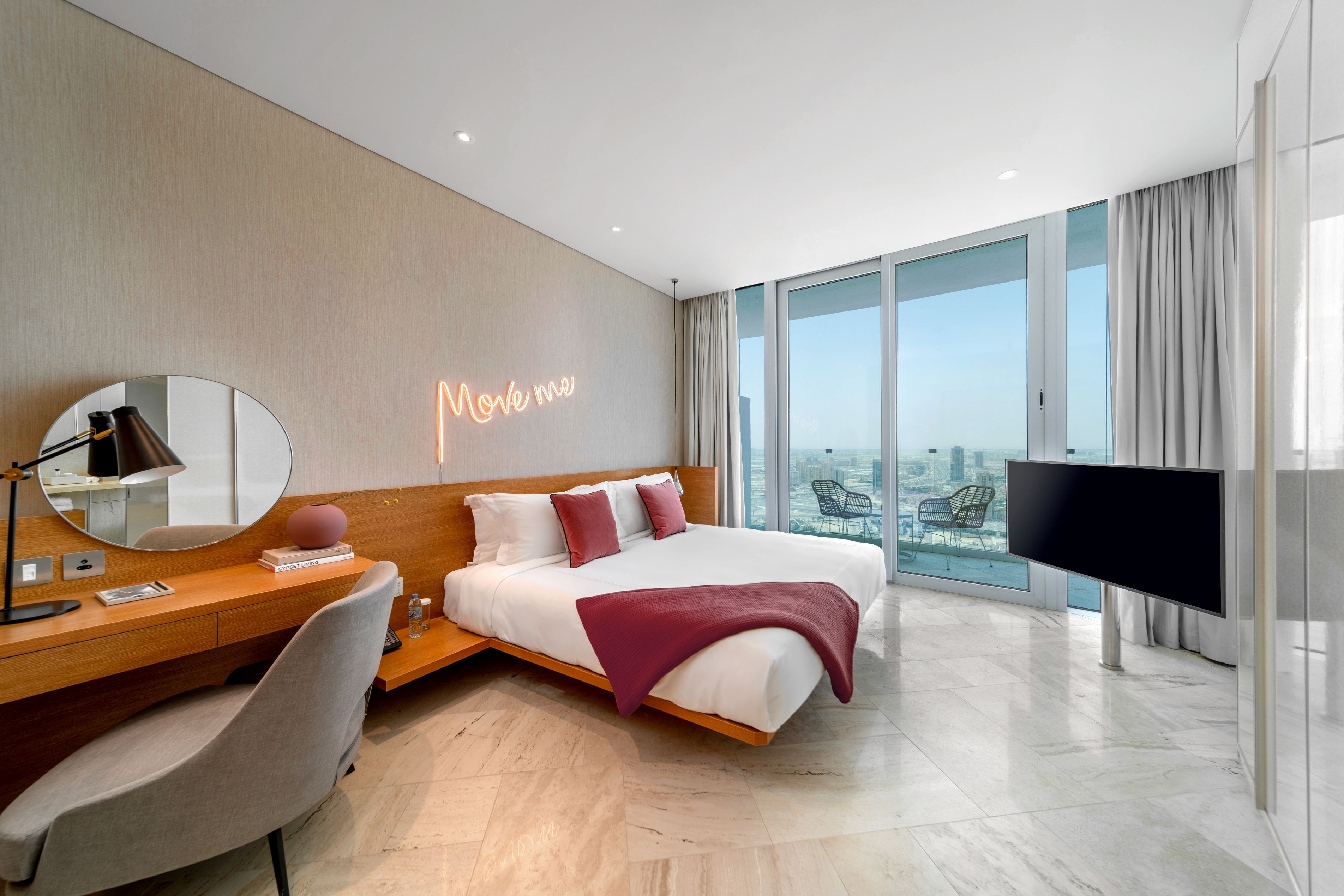 SUPERIOR ROOM