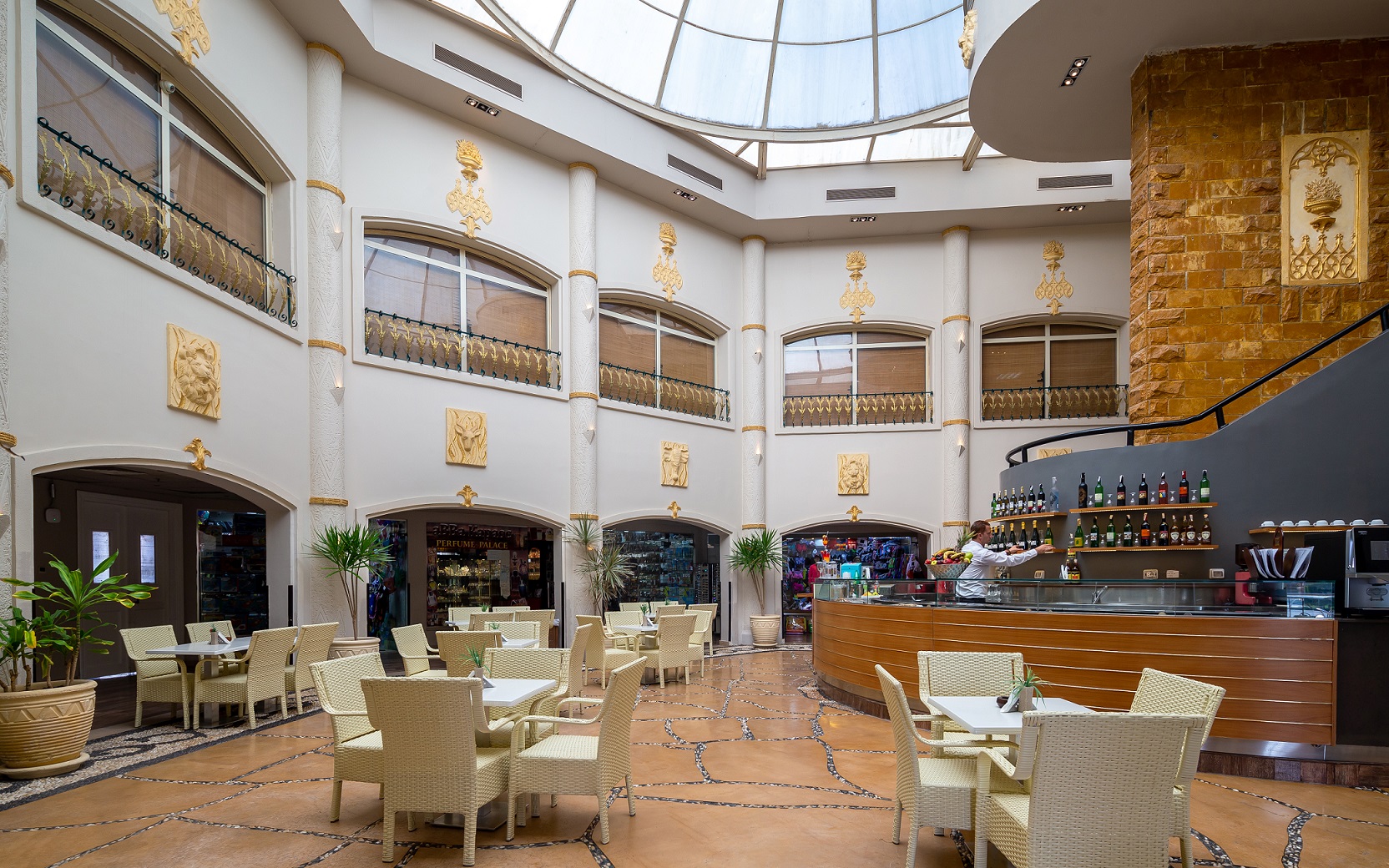 Aloha Lobby Bar