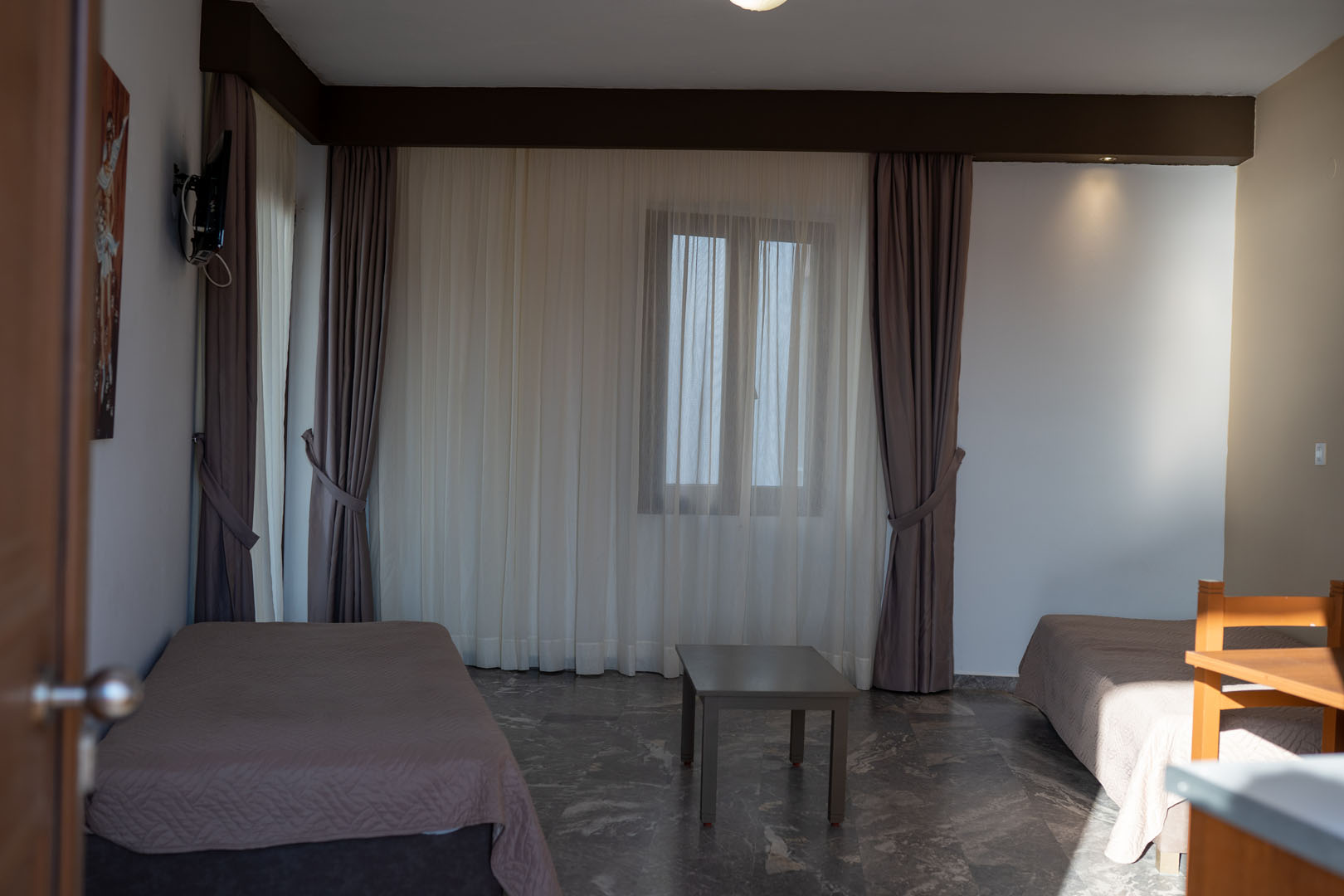 apartment 1 bedroom balcony or terrace 