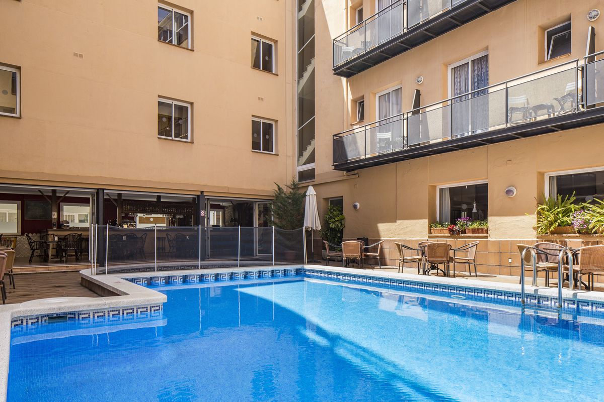 Outdoor / Indoor Children's Pool