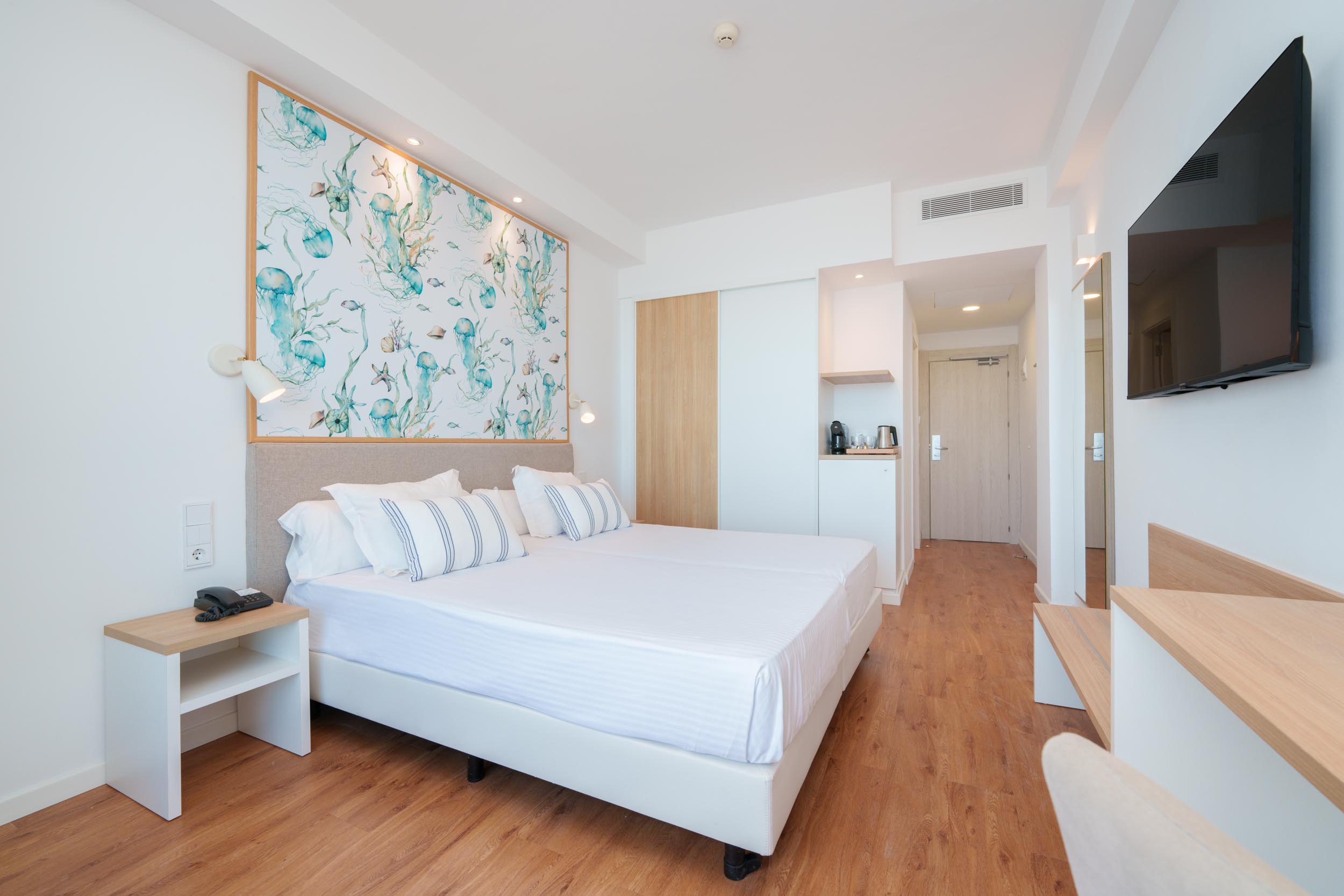 DBL FOR SINGLEUSE SEAVIEW BALCONY OR TERRACE