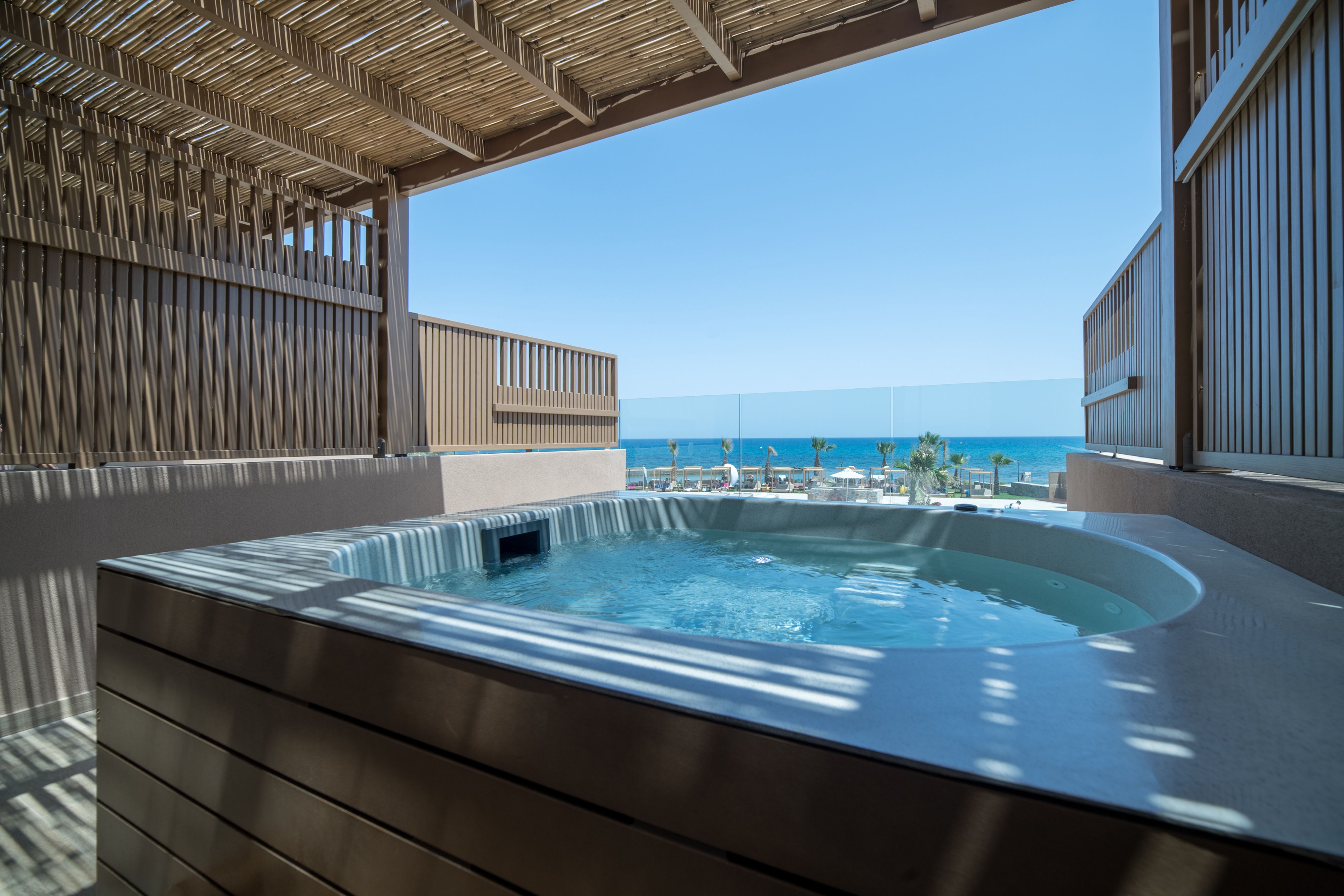 Petite Suite Sea View Outdoor Hot Tub