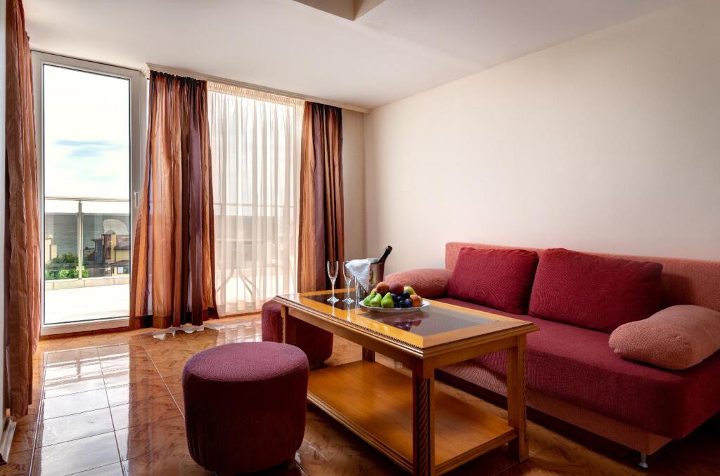 STANDARD APARTMENT (BALCONY)