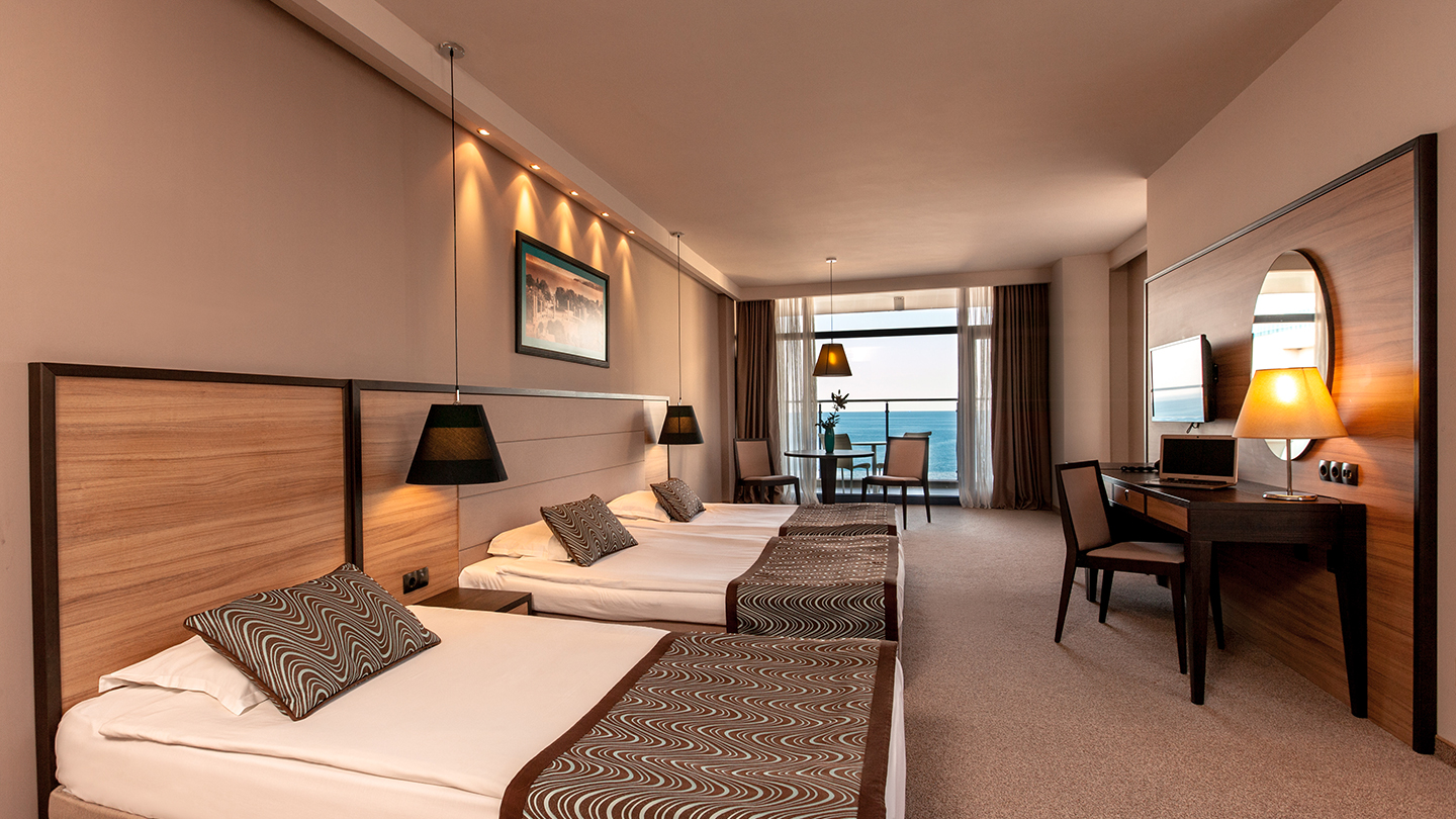 Twin Standard FamilyRoom (Balcony)