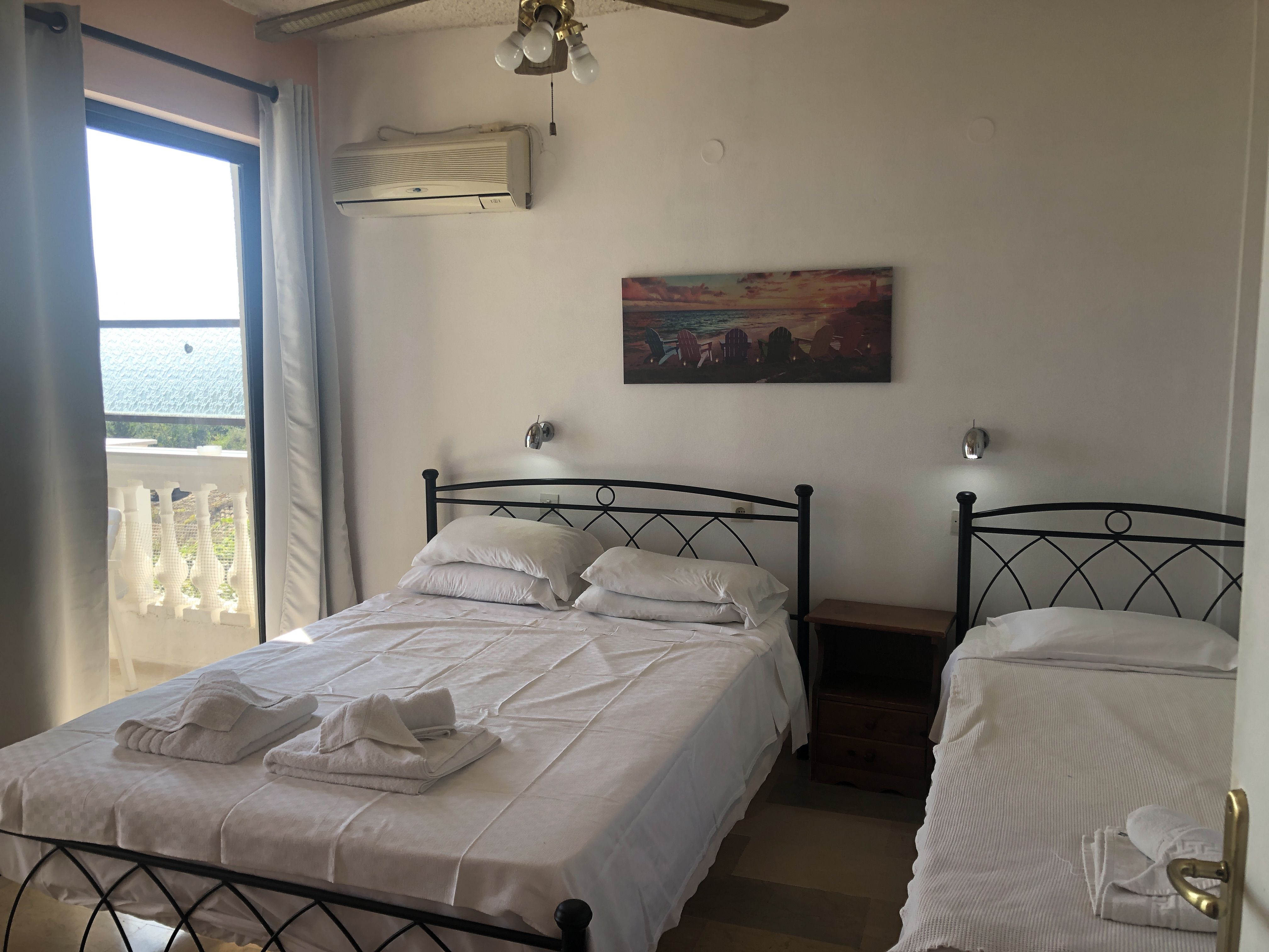 APARTMENT 2 BEDROOM 5 PAX