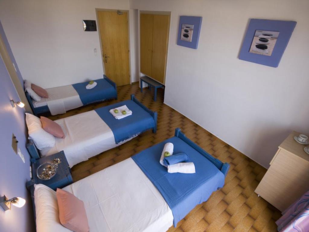 TRIPLE STANDARD ROOM