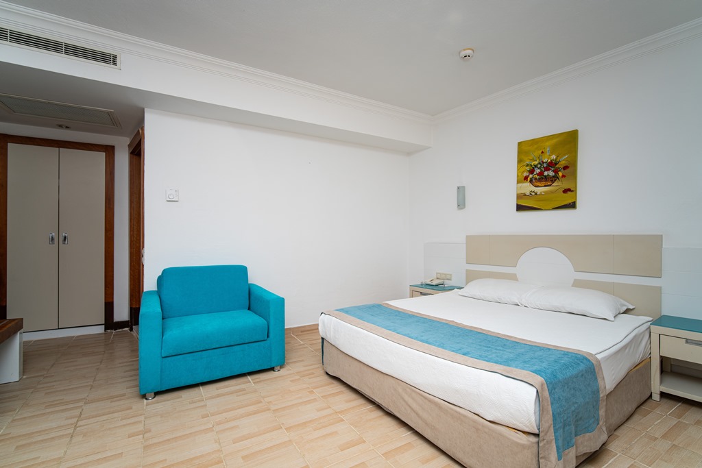 ECONOMY ROOM