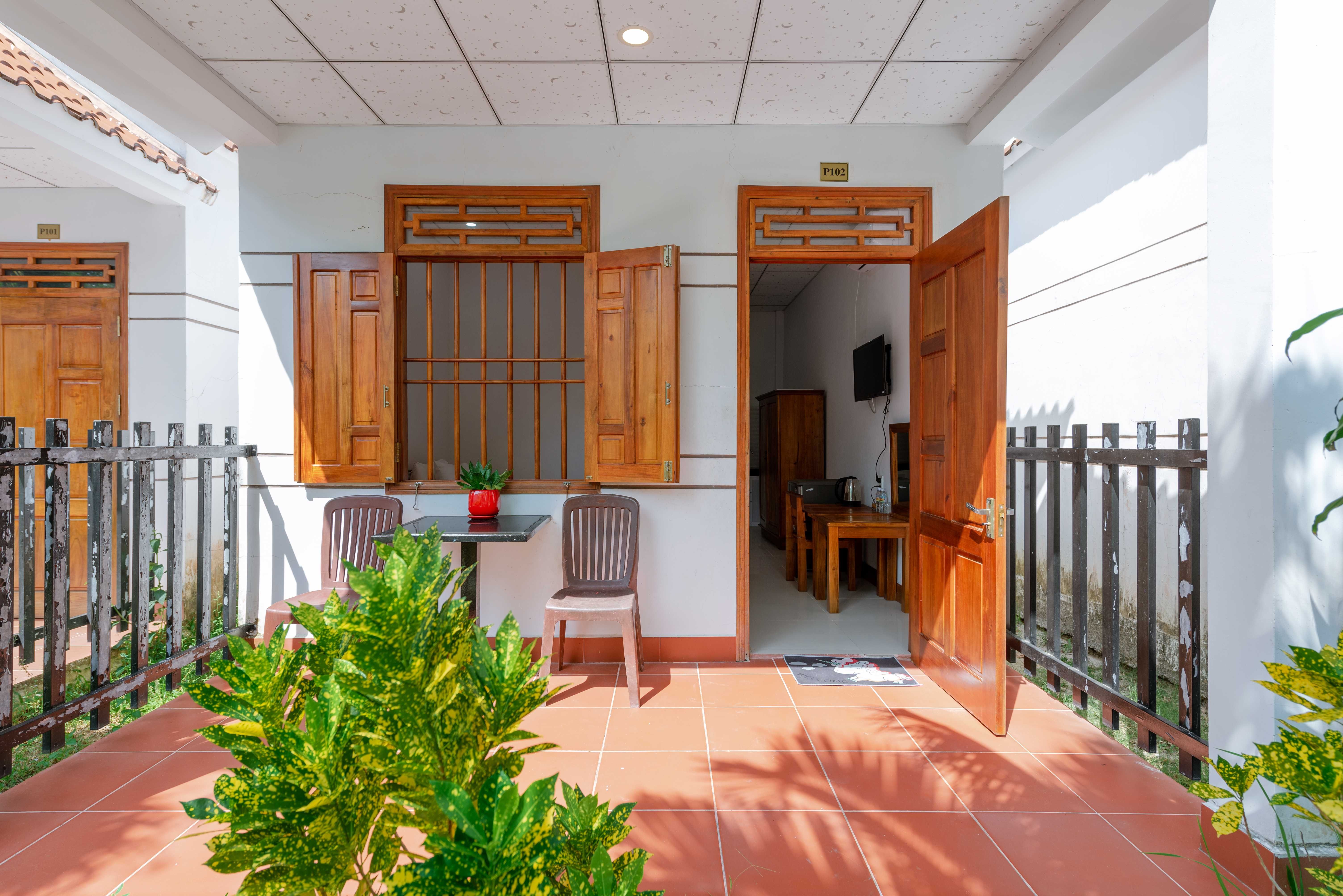 DELUXE BUNGALOW WITH TERRACE (CHILD WITHOUT EXTRA BED) 