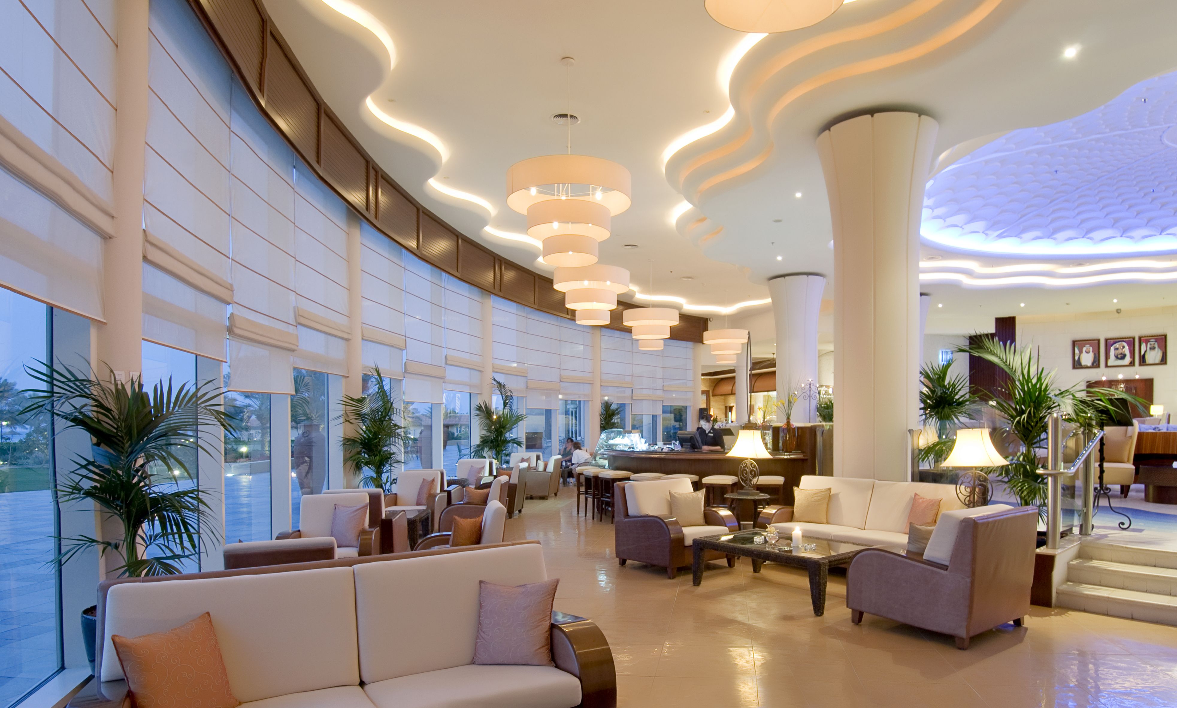 C-view Cafe Lounge 