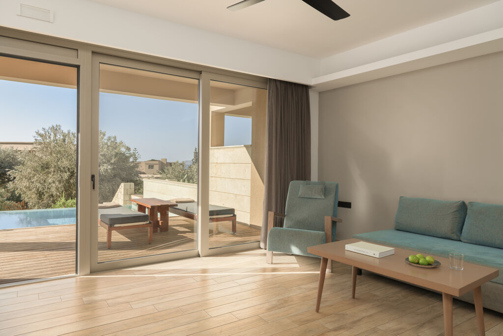 Suite Junior Private Pool with mountain view