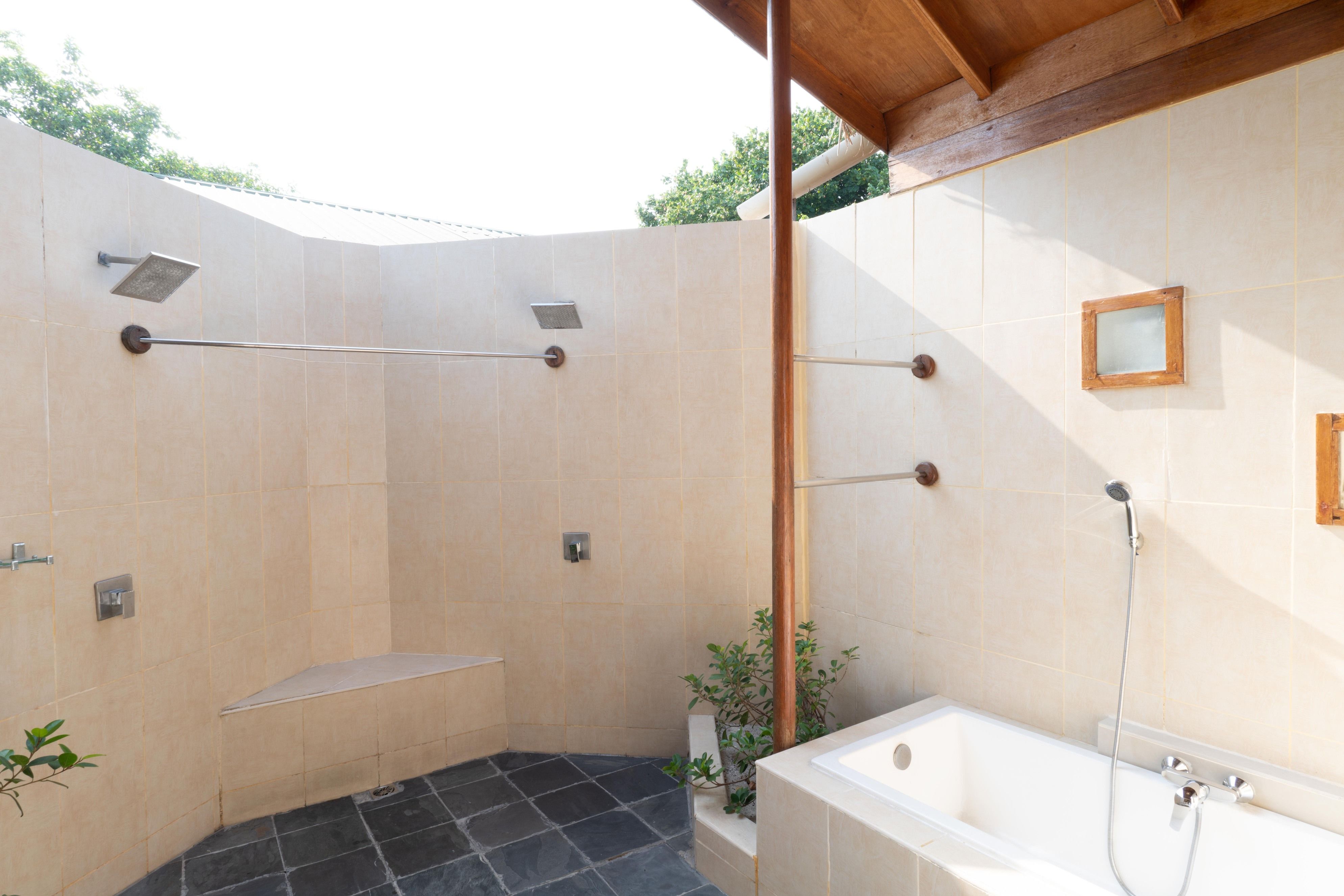 Reethi Sunrise Villa