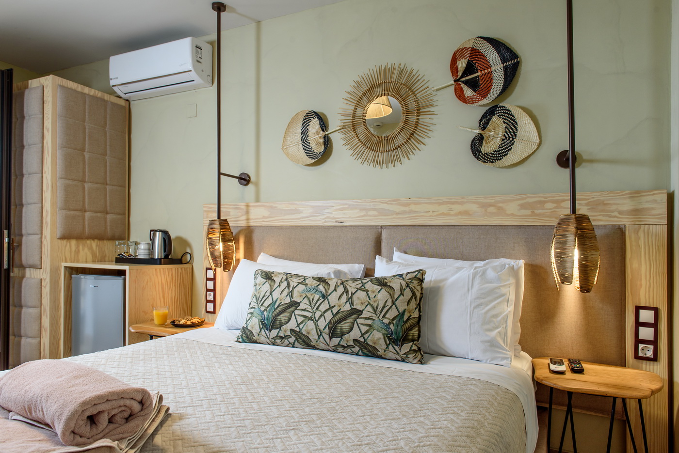 Deluxe Room Single Use Land View