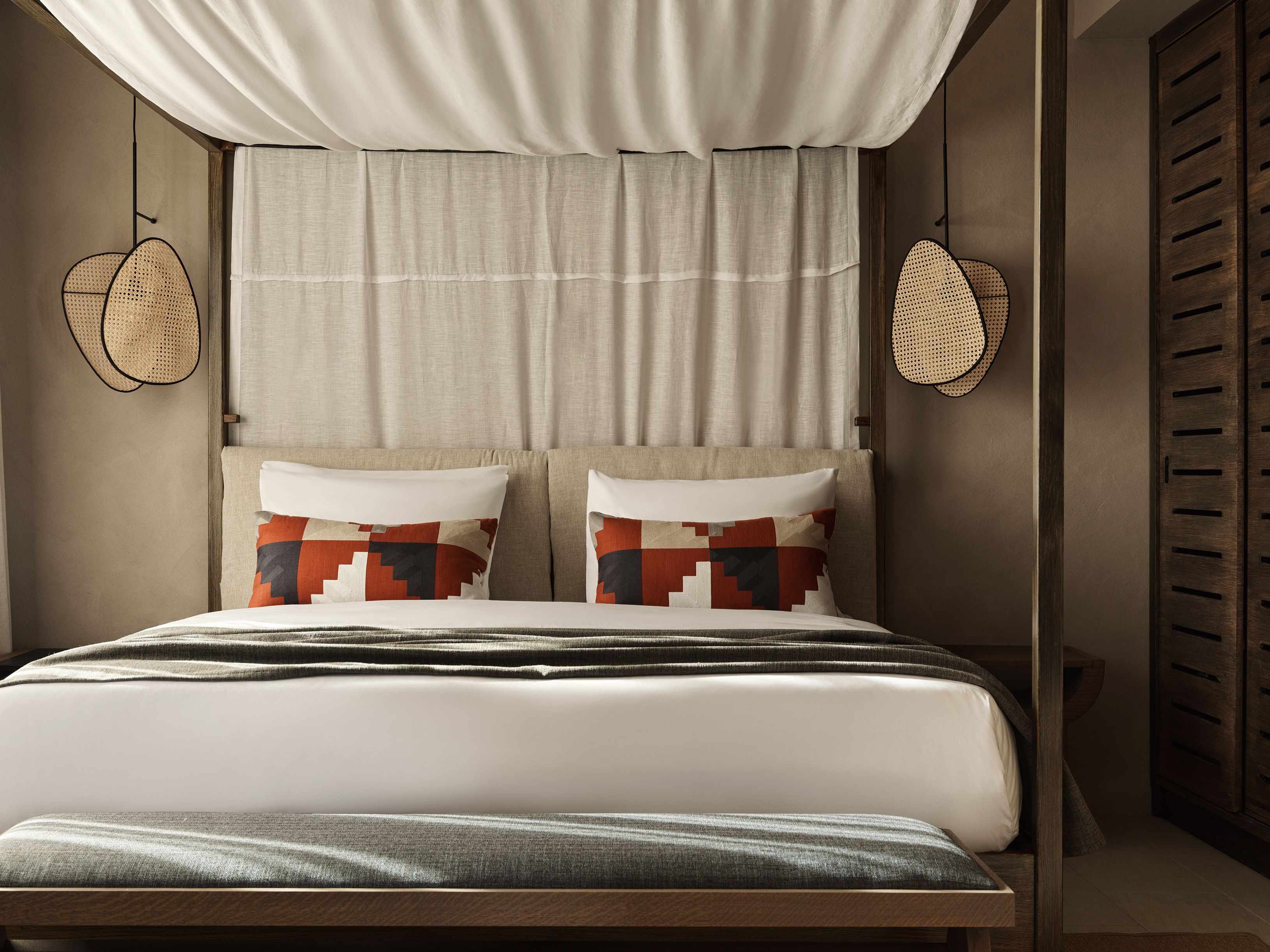 OTTOMAN GARDEN POOL SUITE