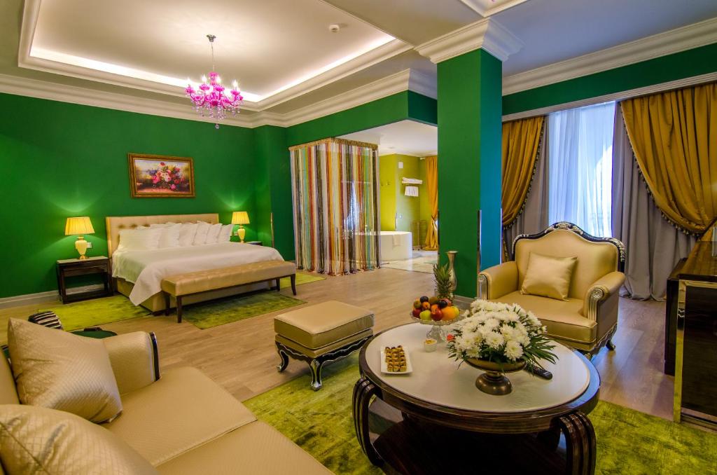 Deluxe Suite