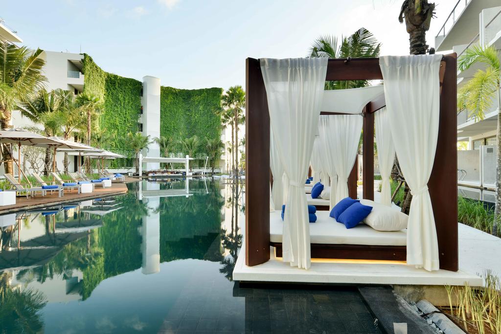 Piscina deschisă