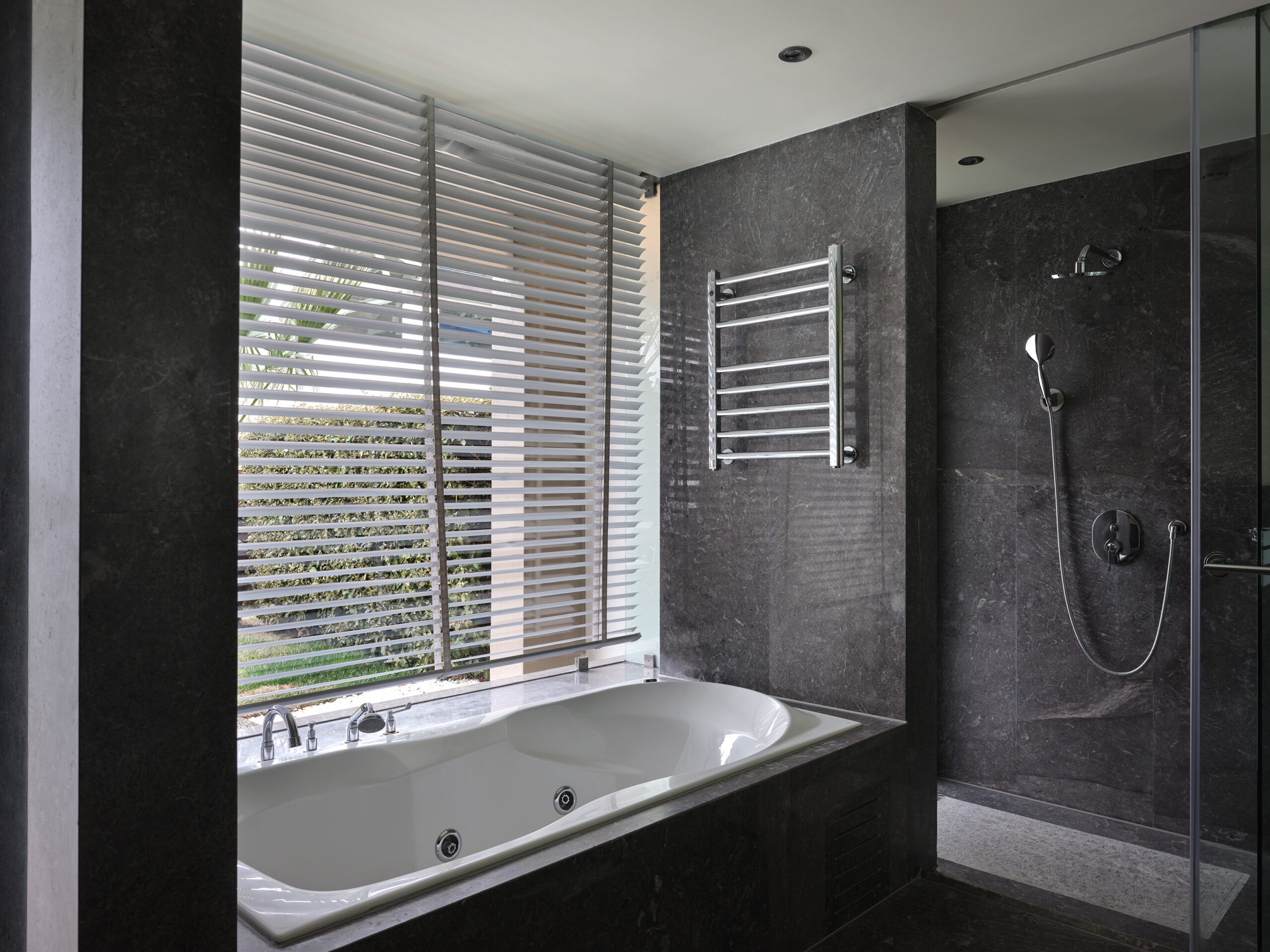 EXECUTIVE SUITE PRIVATE POOL