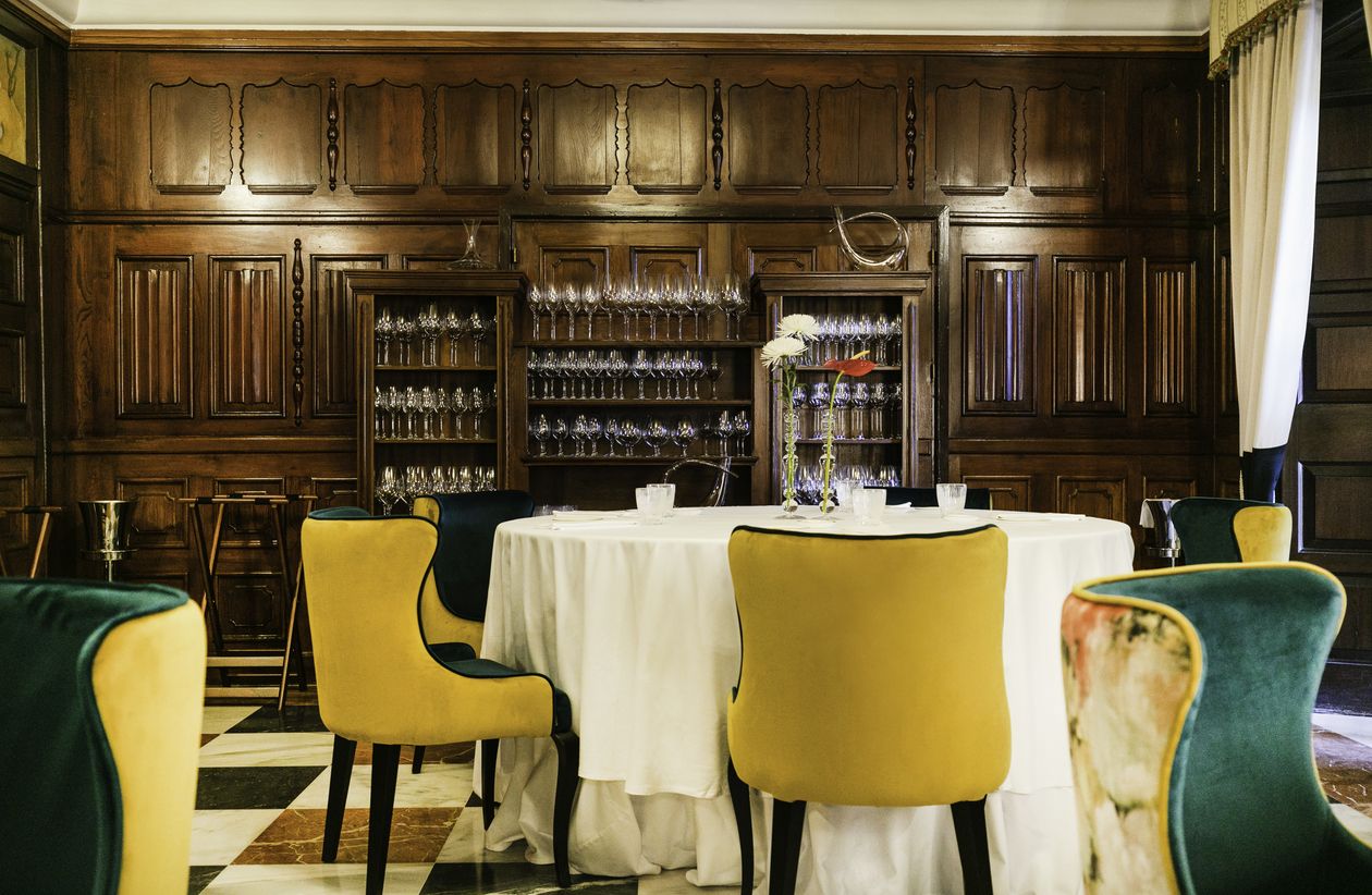 Poemas Restaurant by Hrs Padrón