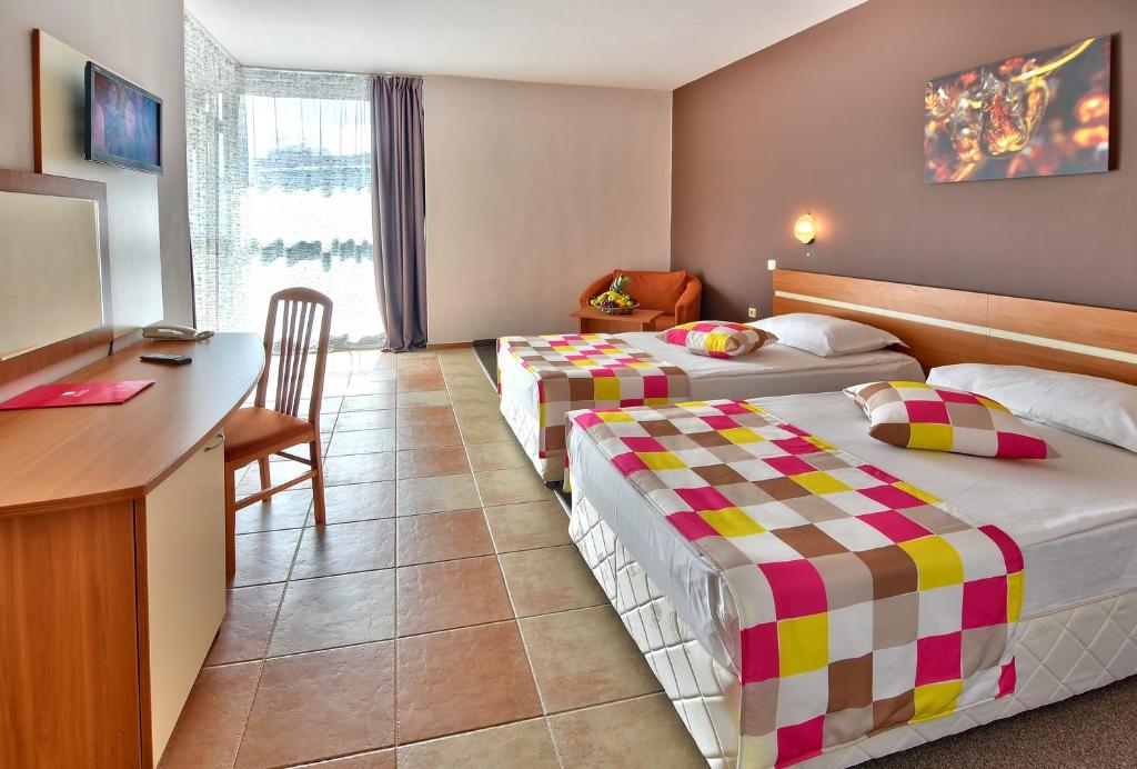 Twin Standard Room (Balcony) 