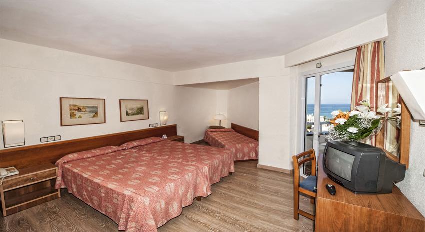 81334--triple-room---hotel-with-free-wifi-in-mallorca.jpg