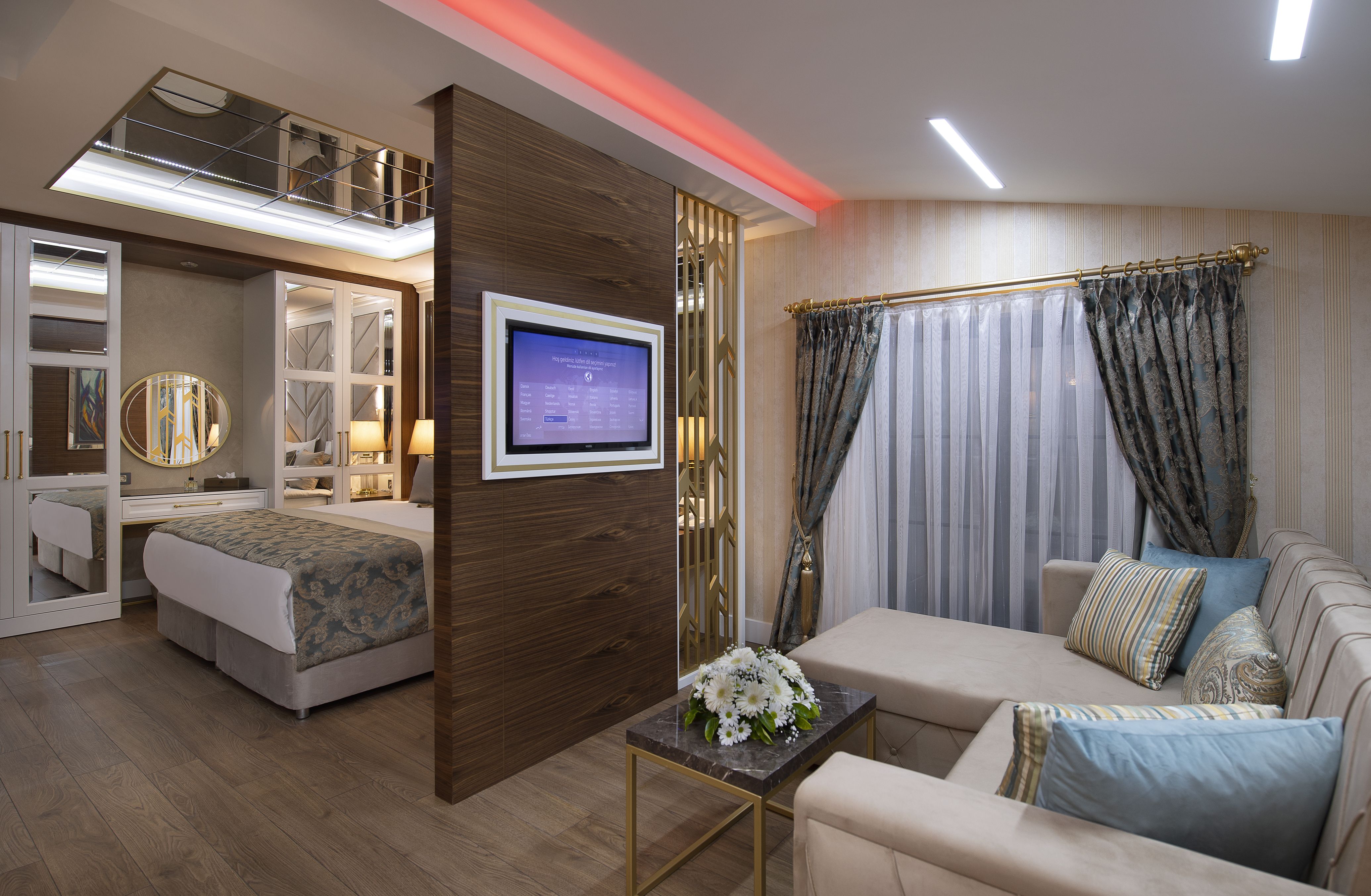 STANDARD SUITE
