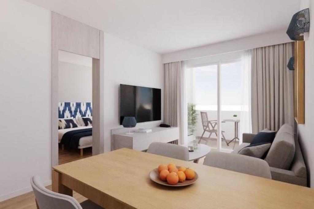 APARTMENT SUPERIOR (BALCONY OR TERRACE)