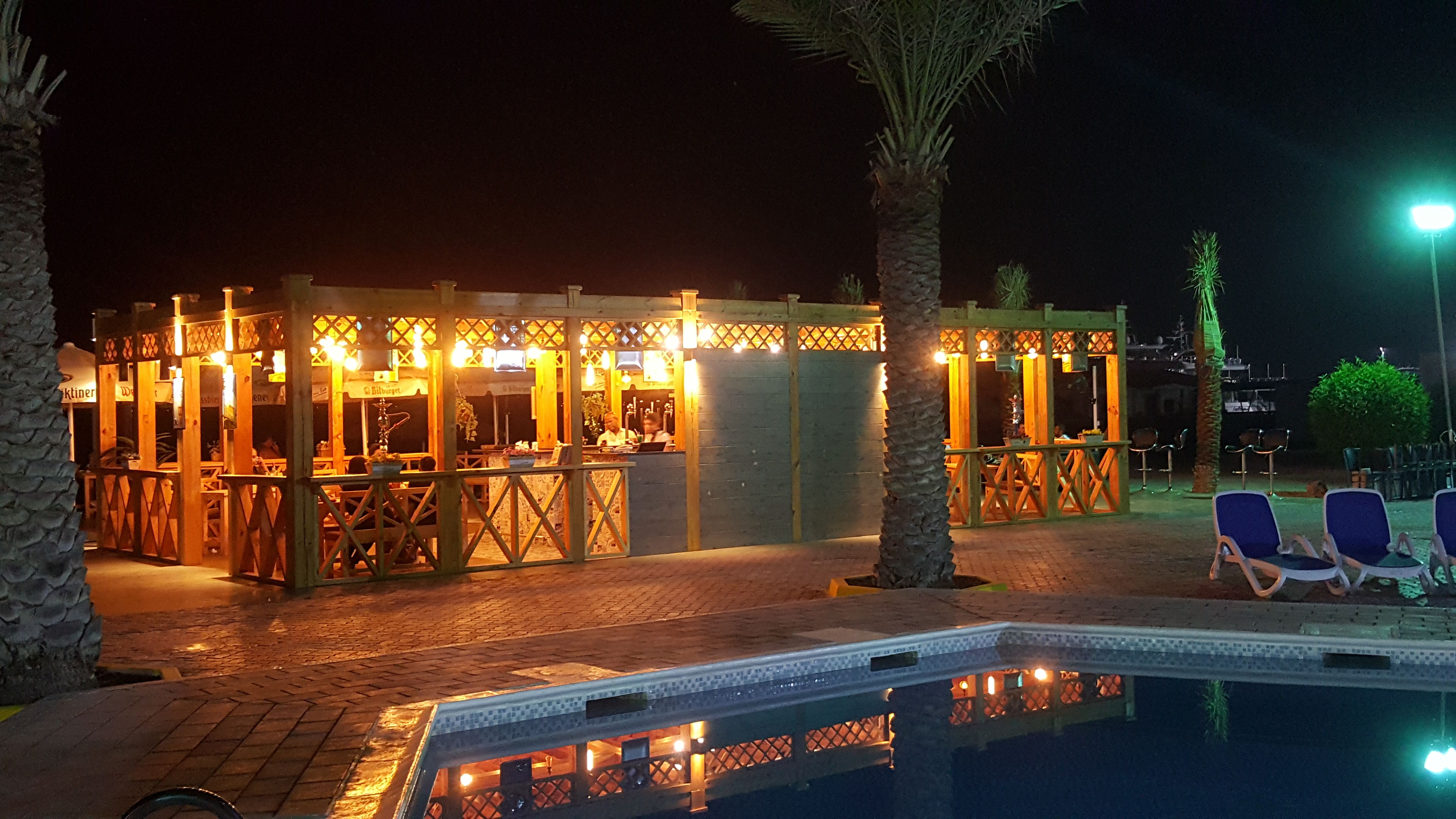 Biergarten- Beach Bar
