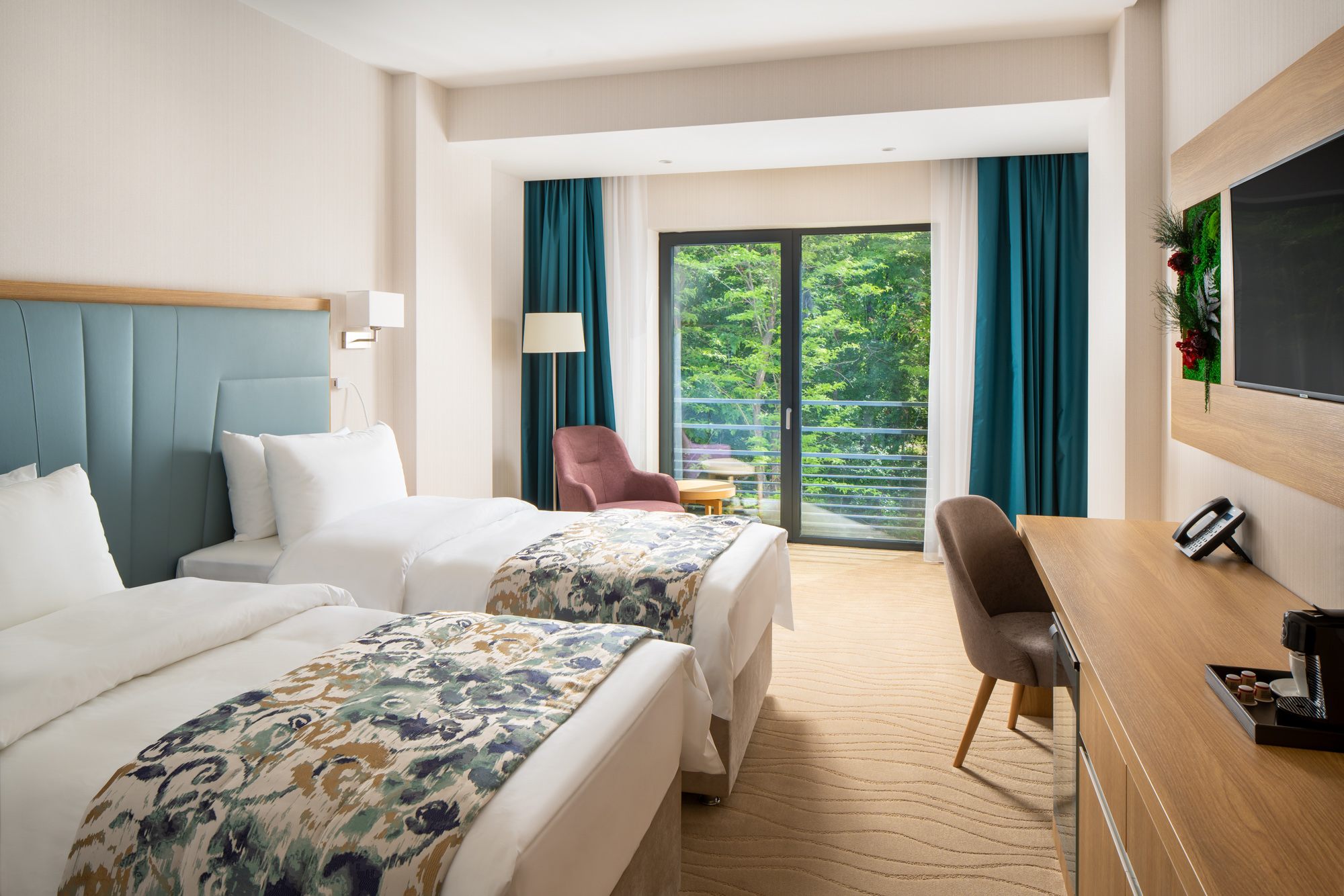 Superior Twin Room courtyard view