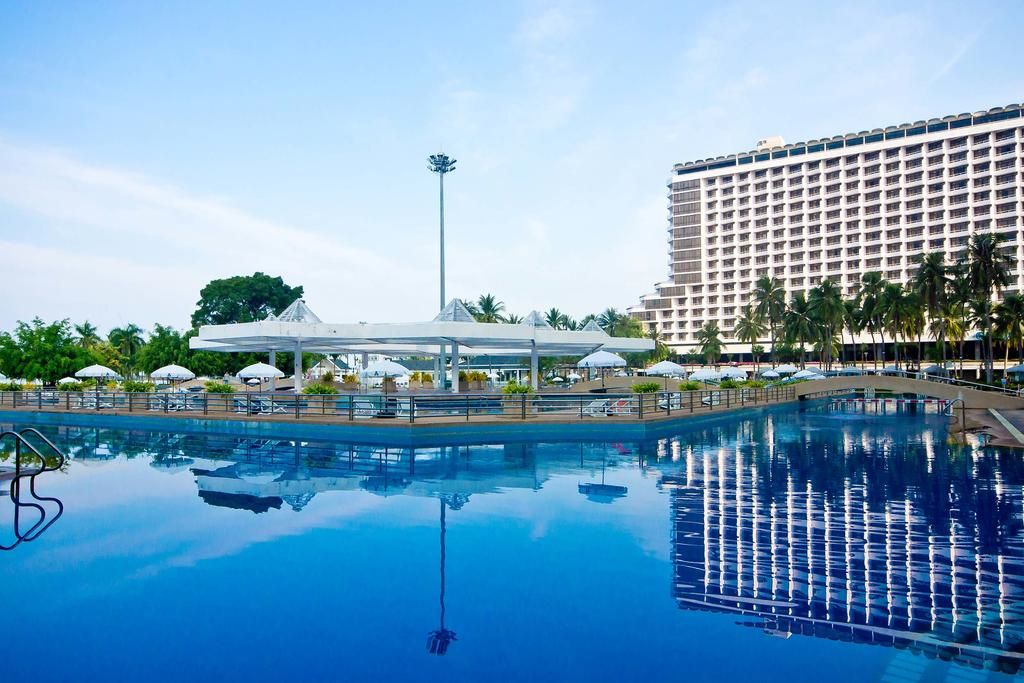 Piscina deschisă