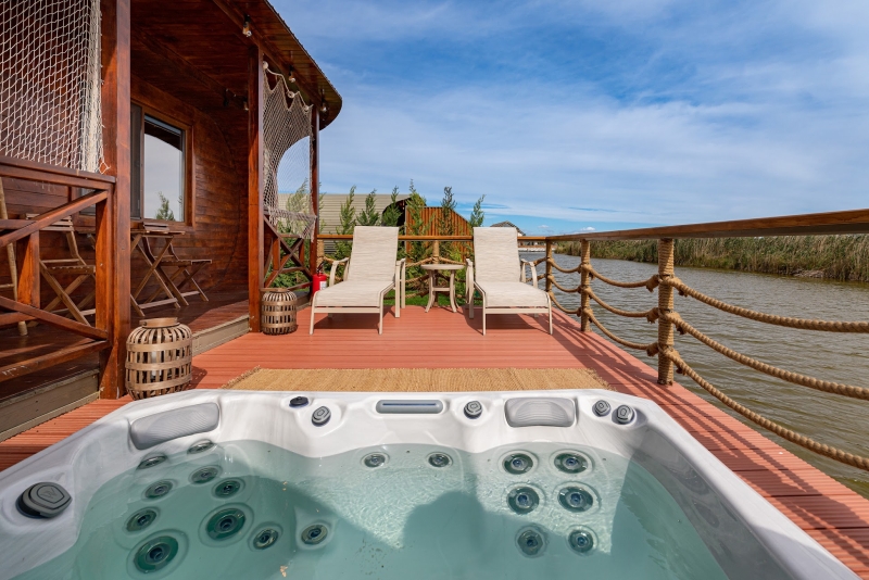 Argos Twin Bungalow cu jacuzzi