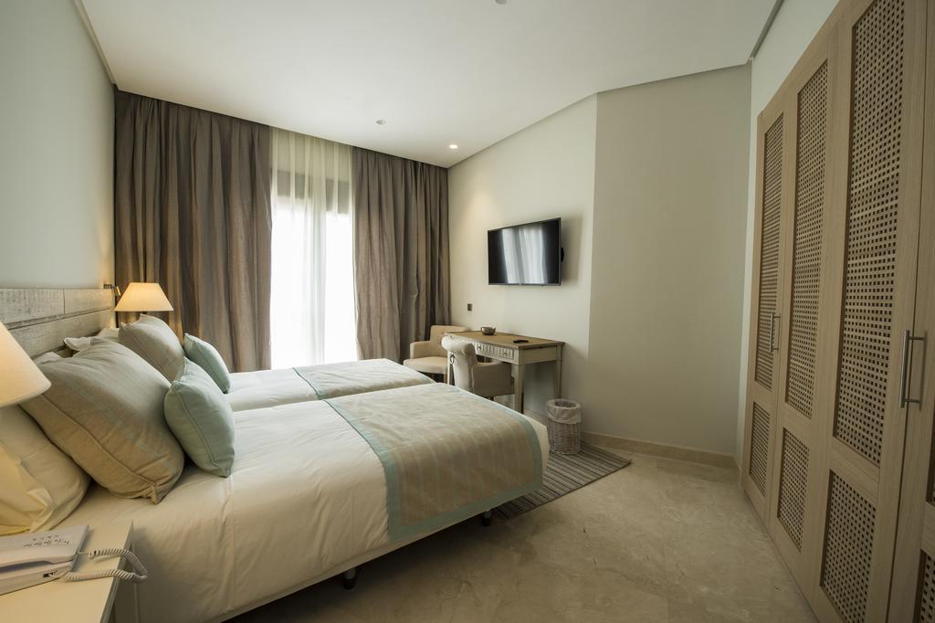 3 BEDROOMS SUITE SEA VIEW JACUZZI