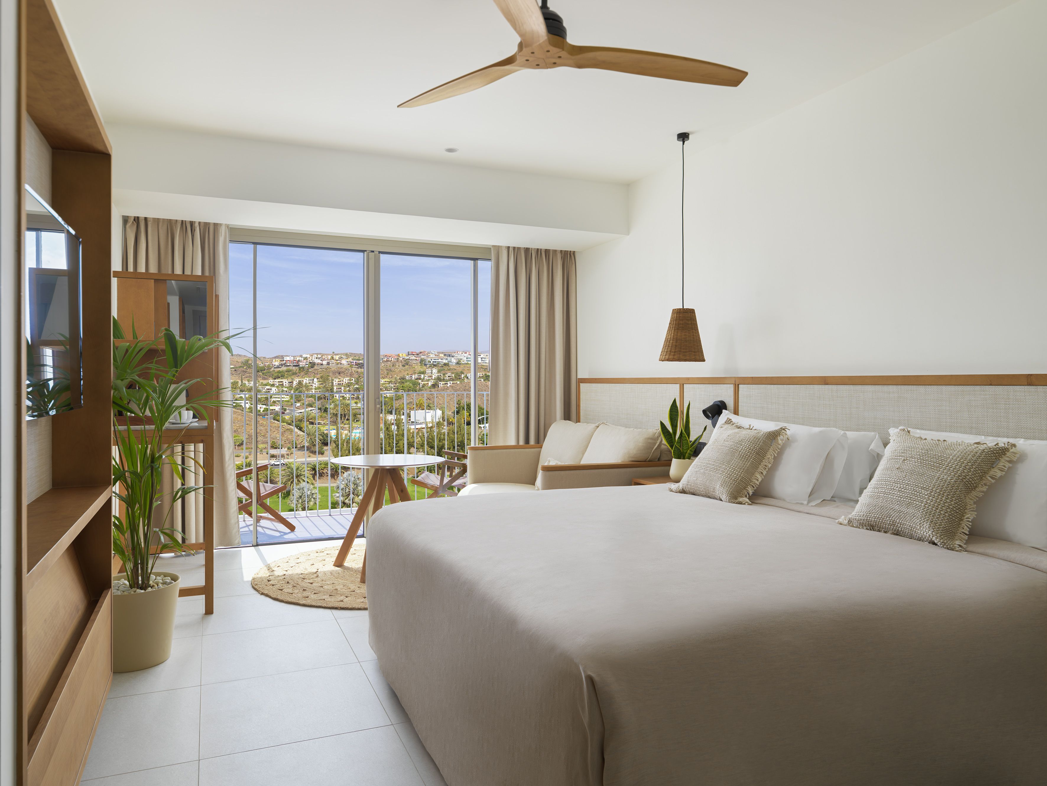 DOUBLE PREMIUM ROOM